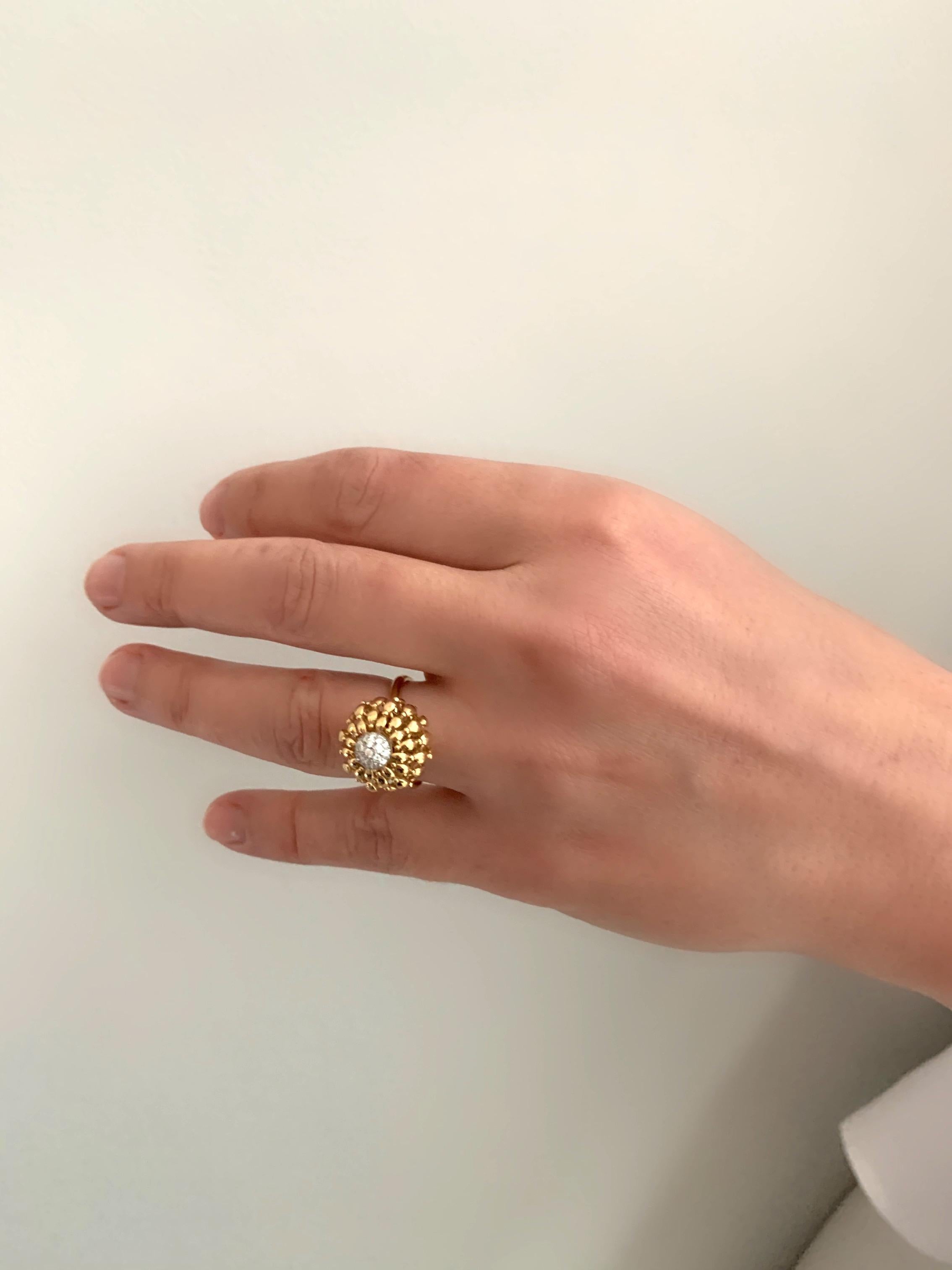 Women's Modern Gold Kinetic Flower Twist Diamond Ring For Sale