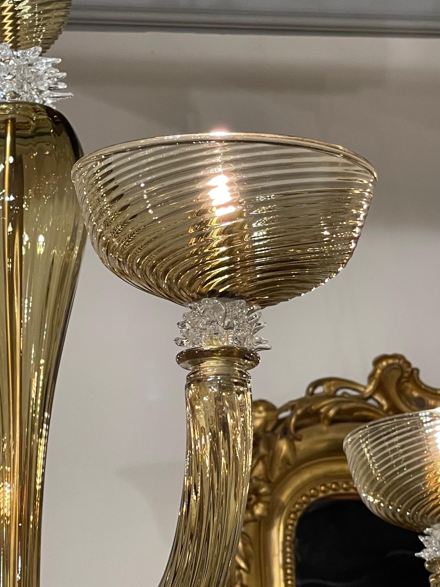 Modern Gold Murano Glass Chandelier with 12 Arms In Good Condition In Dallas, TX