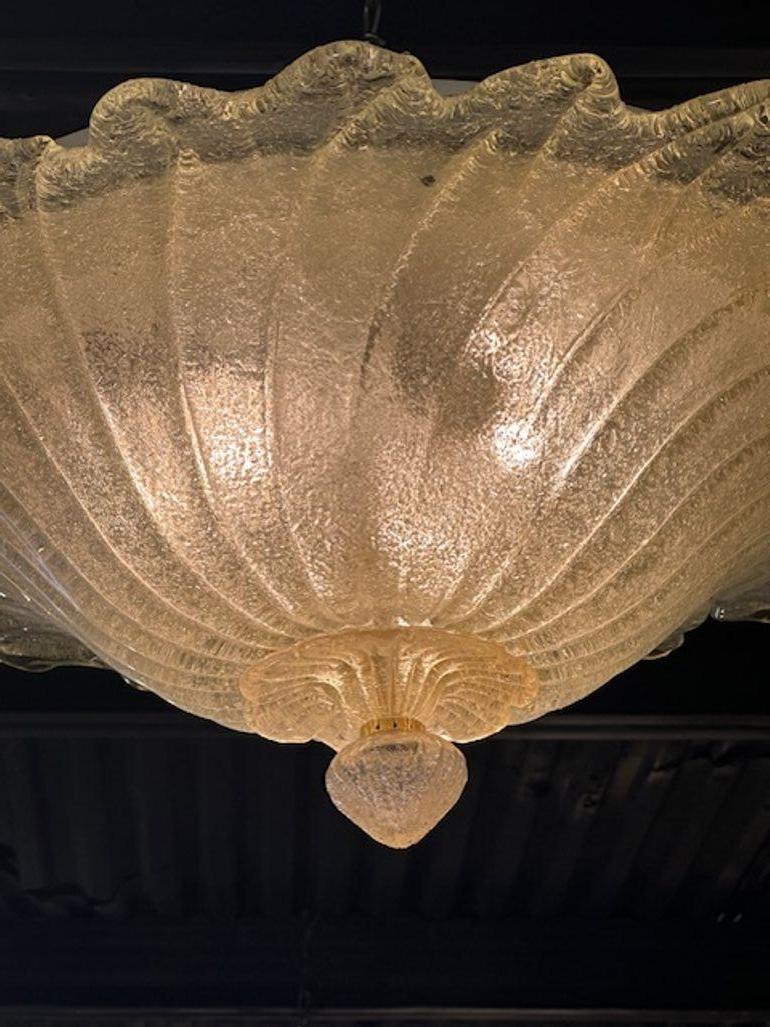 Monture affleurante moderne en verre Murano doré 