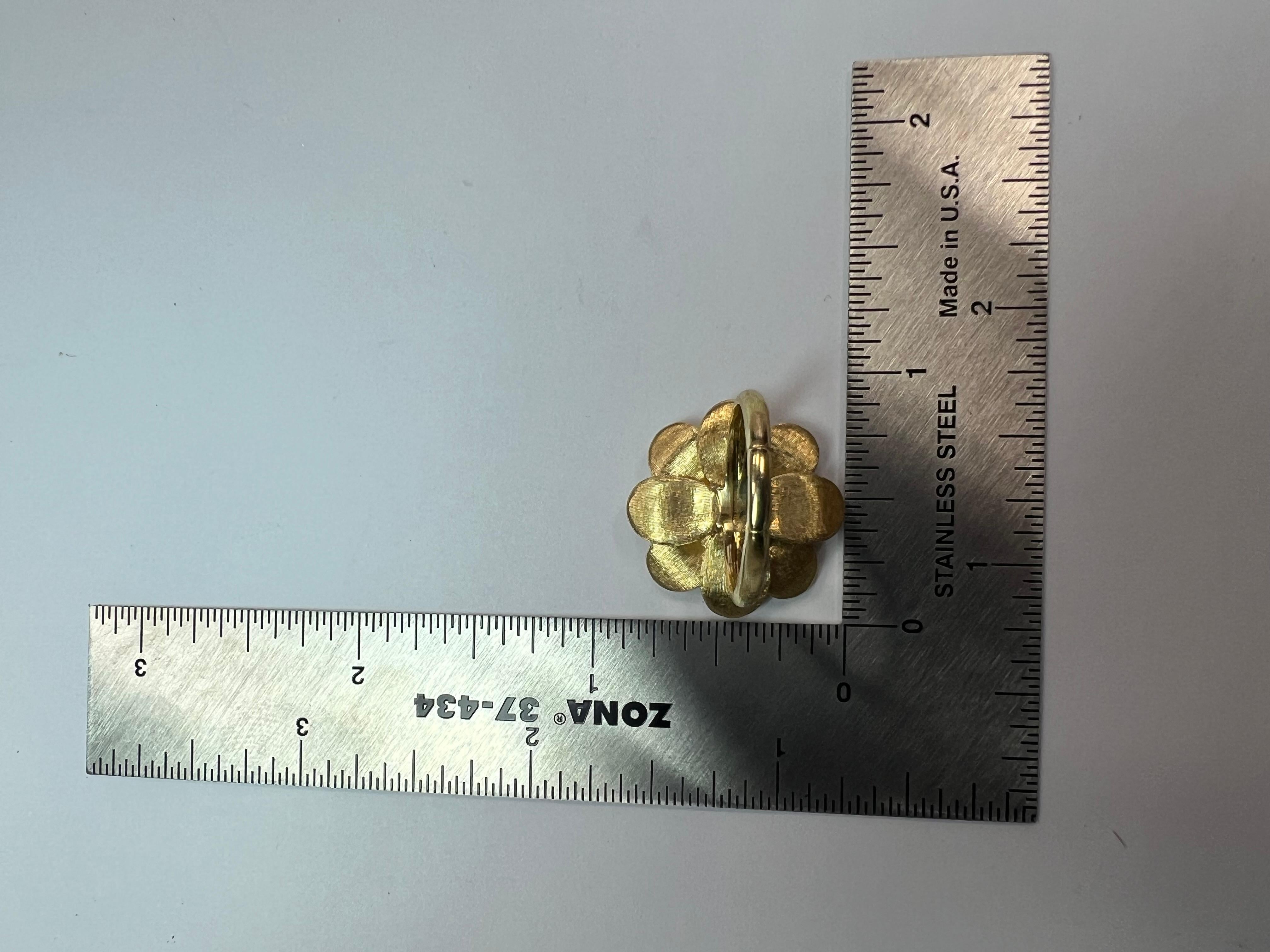 Bague fleur en or moderne signée Marco Bicego Petali, de 0,62 carat de diamant naturel en vente 2