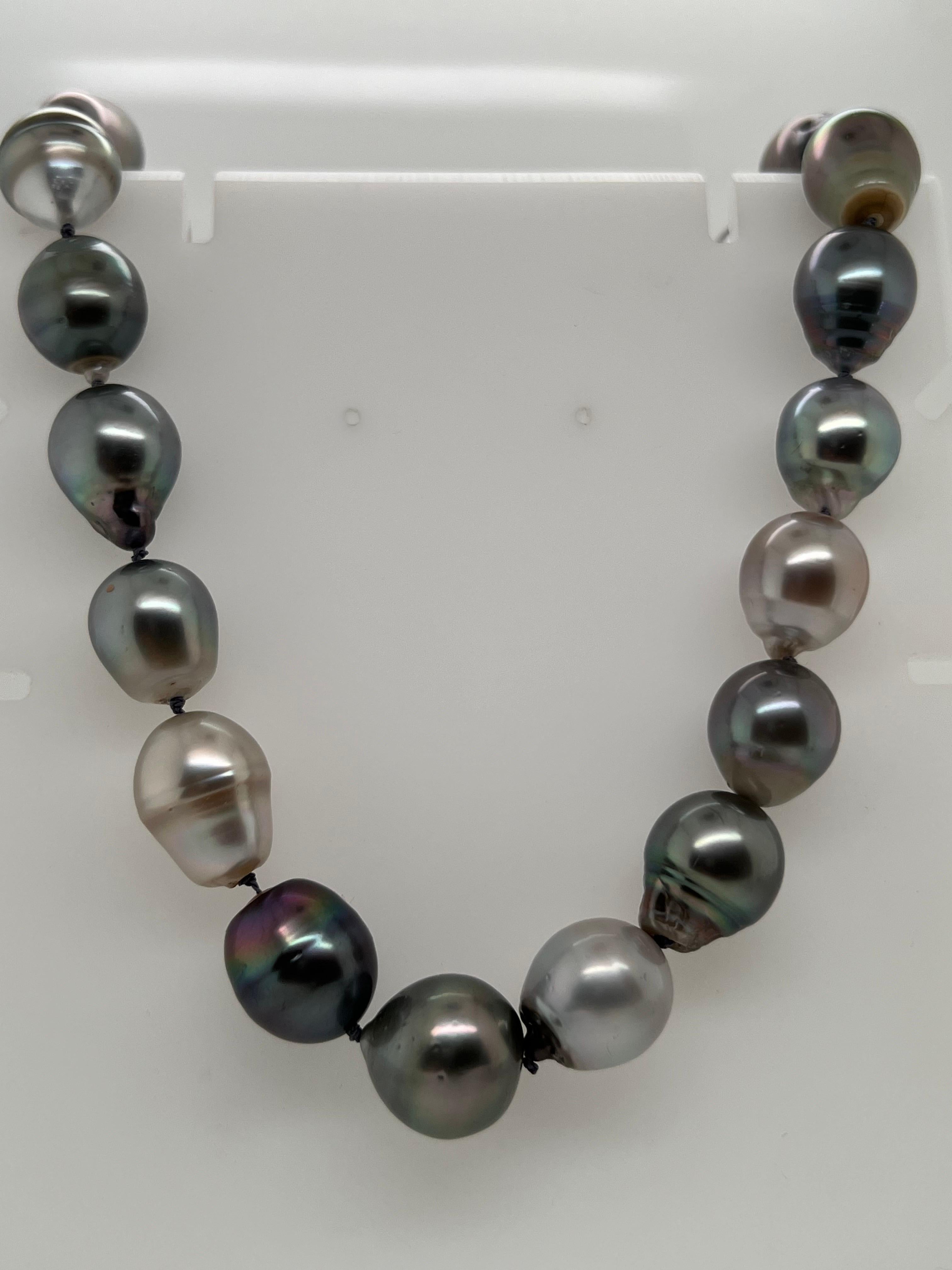 Modern Gold Tahitian Baroque 11-14.5mm Pearl 15.75 Inch Toggle Clasp Necklace In Good Condition For Sale In Los Angeles, CA