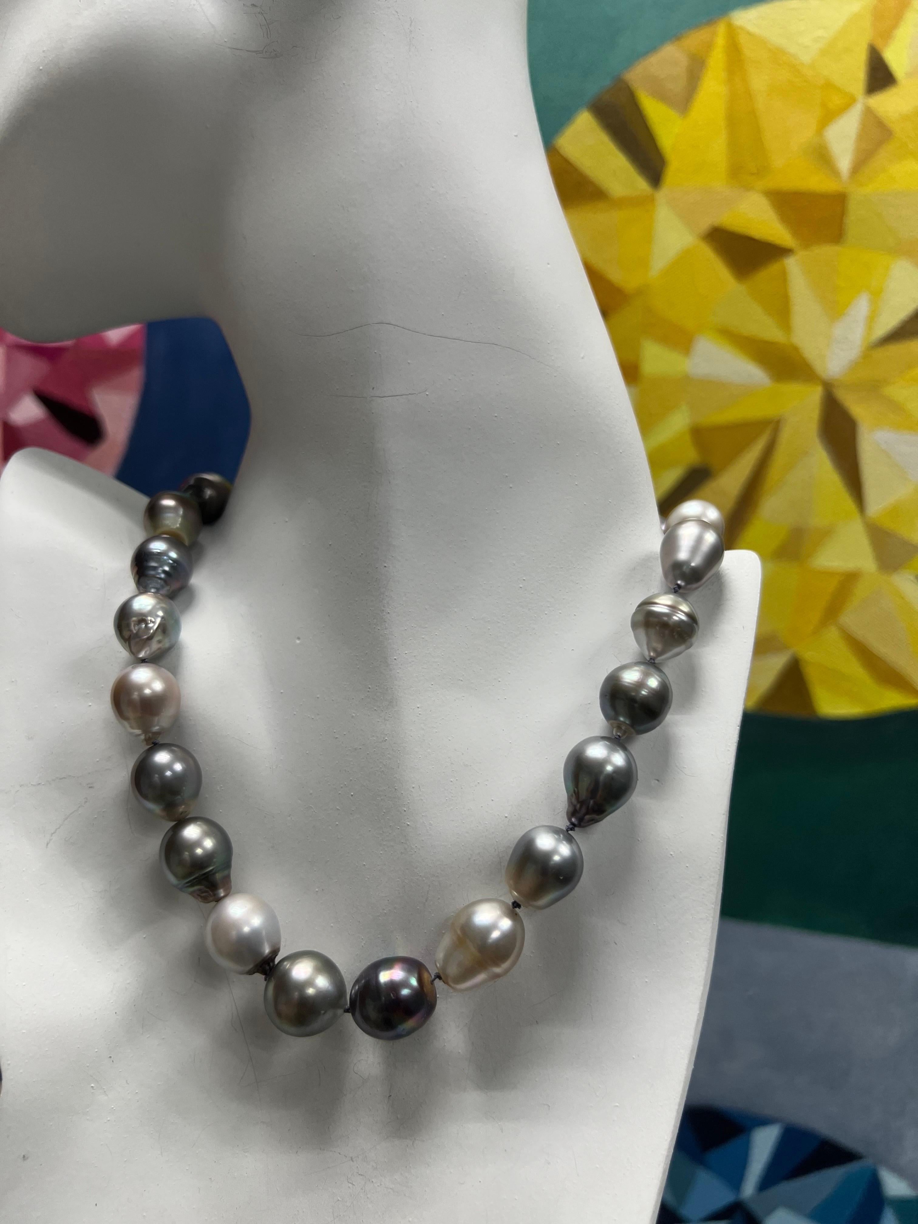 Moderne Gold Tahiti-Barock-Halskette mit Knebelverschluss, Tahiti-Barock 11-14,5 mm Perle 15,75 Zoll im Angebot 2