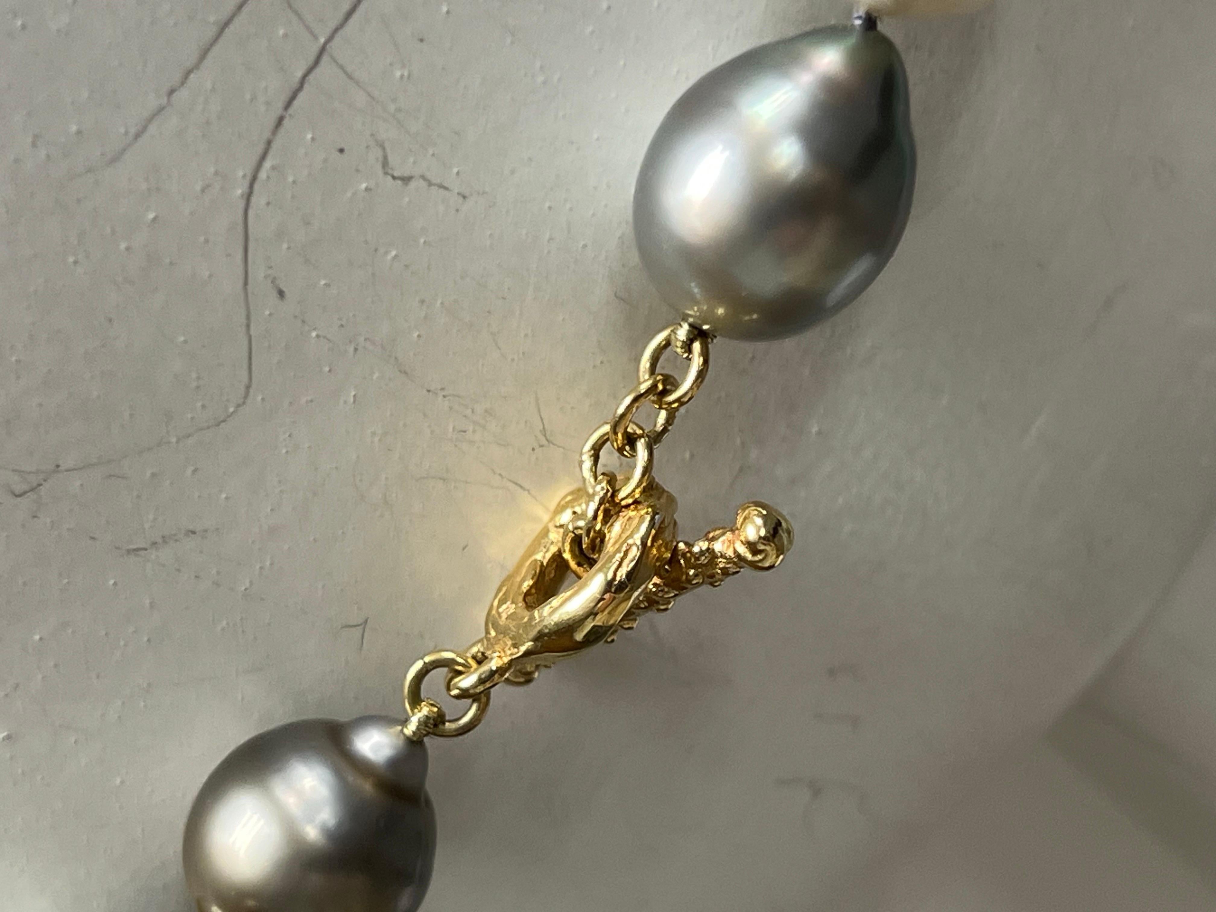 Moderne Gold Tahiti-Barock-Halskette mit Knebelverschluss, Tahiti-Barock 11-14,5 mm Perle 15,75 Zoll im Angebot 3