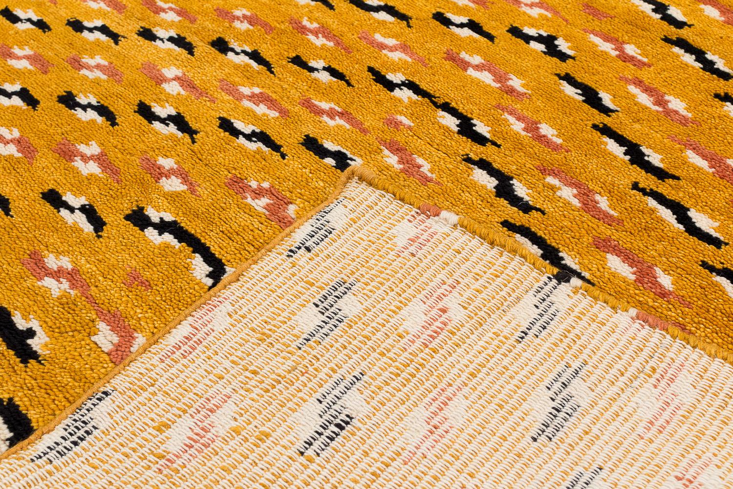Modern Gold Tiger Chevron Pattern Small Wool Area Rug by Joseph Carini For Sale 3