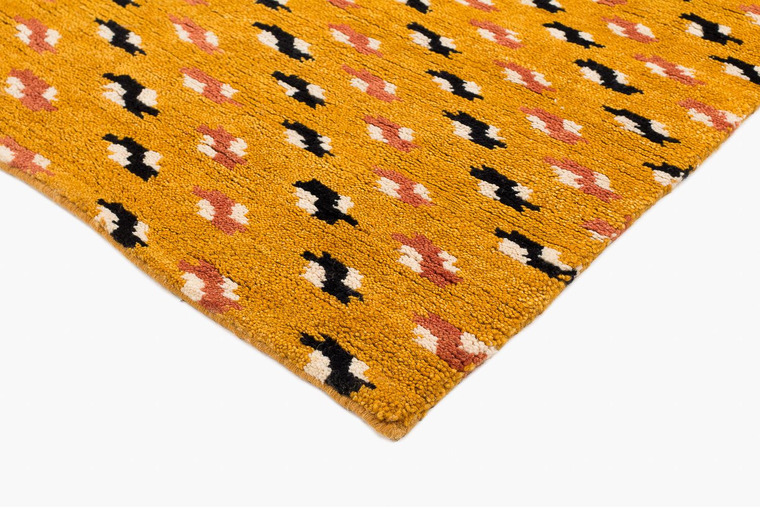 Modern Gold Tiger Chevron Pattern Small Wool Area Rug by Joseph Carini For Sale 2