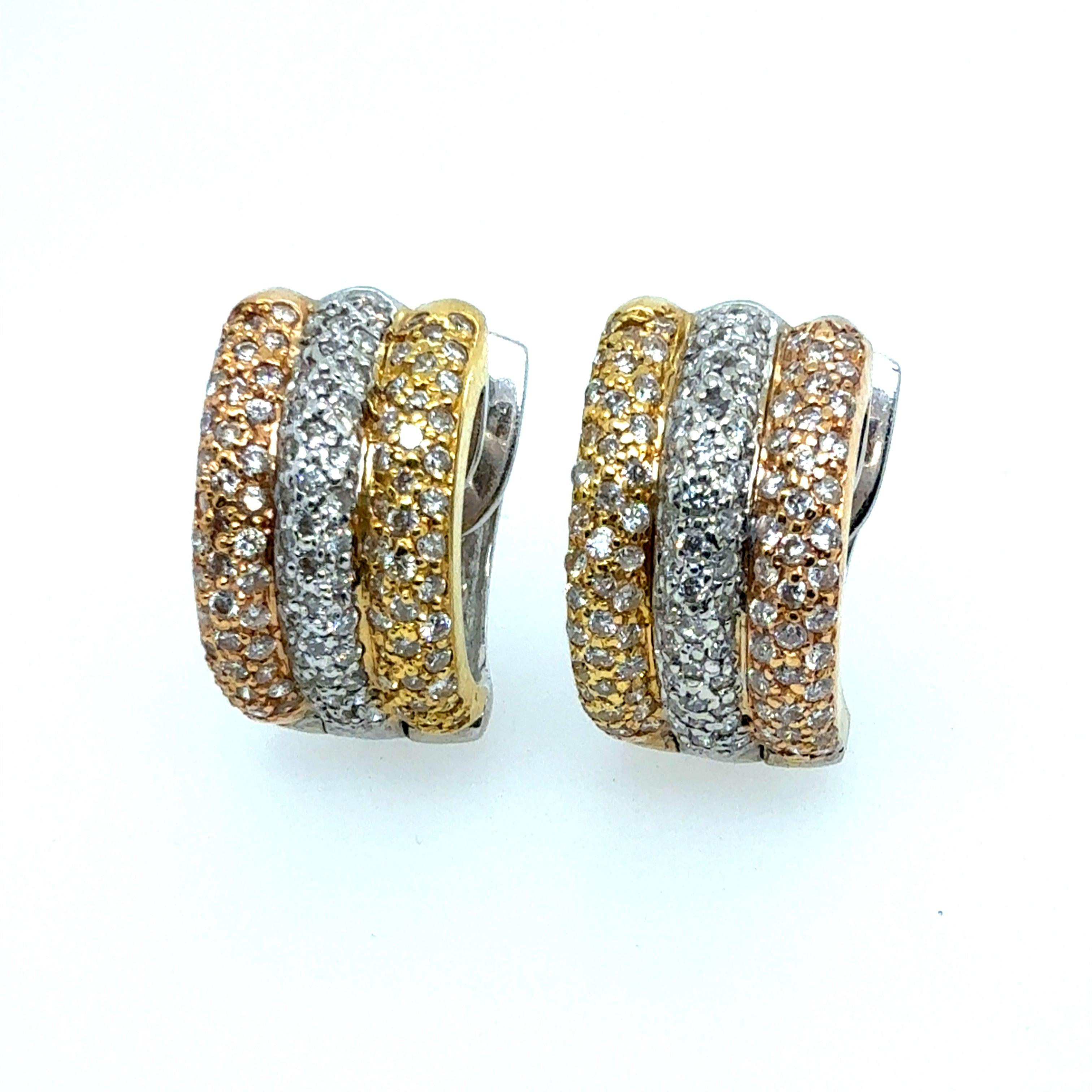 Pendientes Abrazador Tricolor de Oro Moderno con Diamantes Naturales de 1,50 ct en venta 1