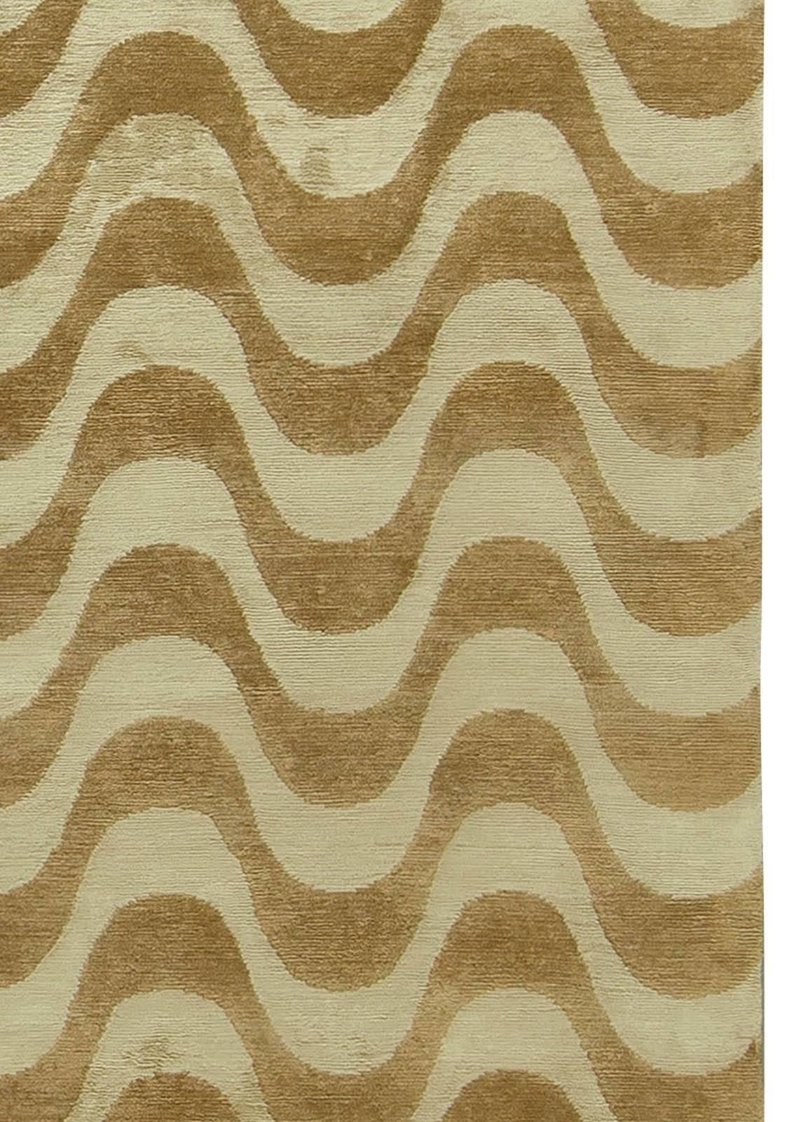 Annodato a mano Tappeto moderno Gold Waves Design fatto a mano in lana e seta di Doris Leslie Blau in vendita