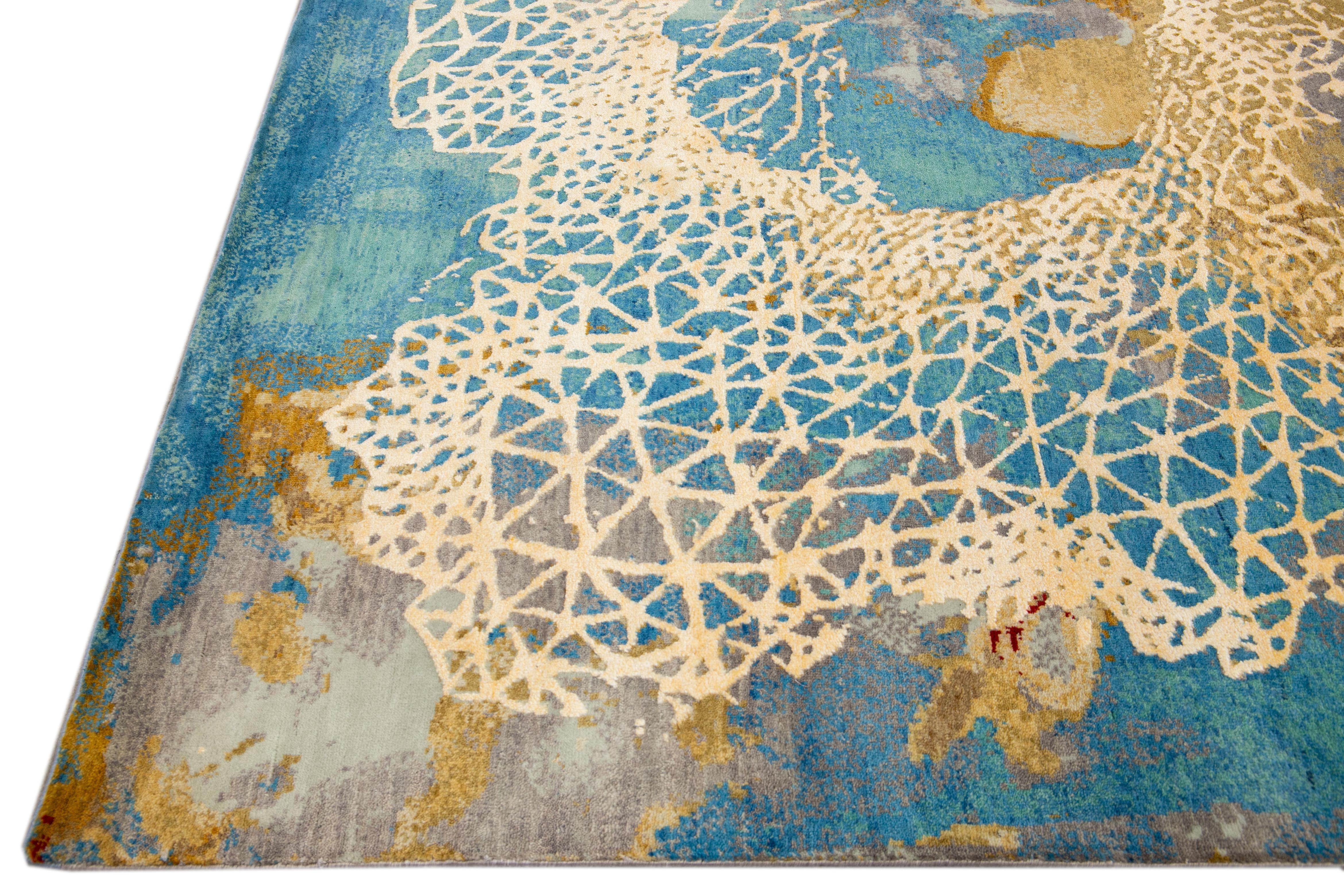 Modern Golden And Teal Abstract Indian Handmade Coastal Designed Wool & Silk Rug In New Condition For Sale In Norwalk, CT
