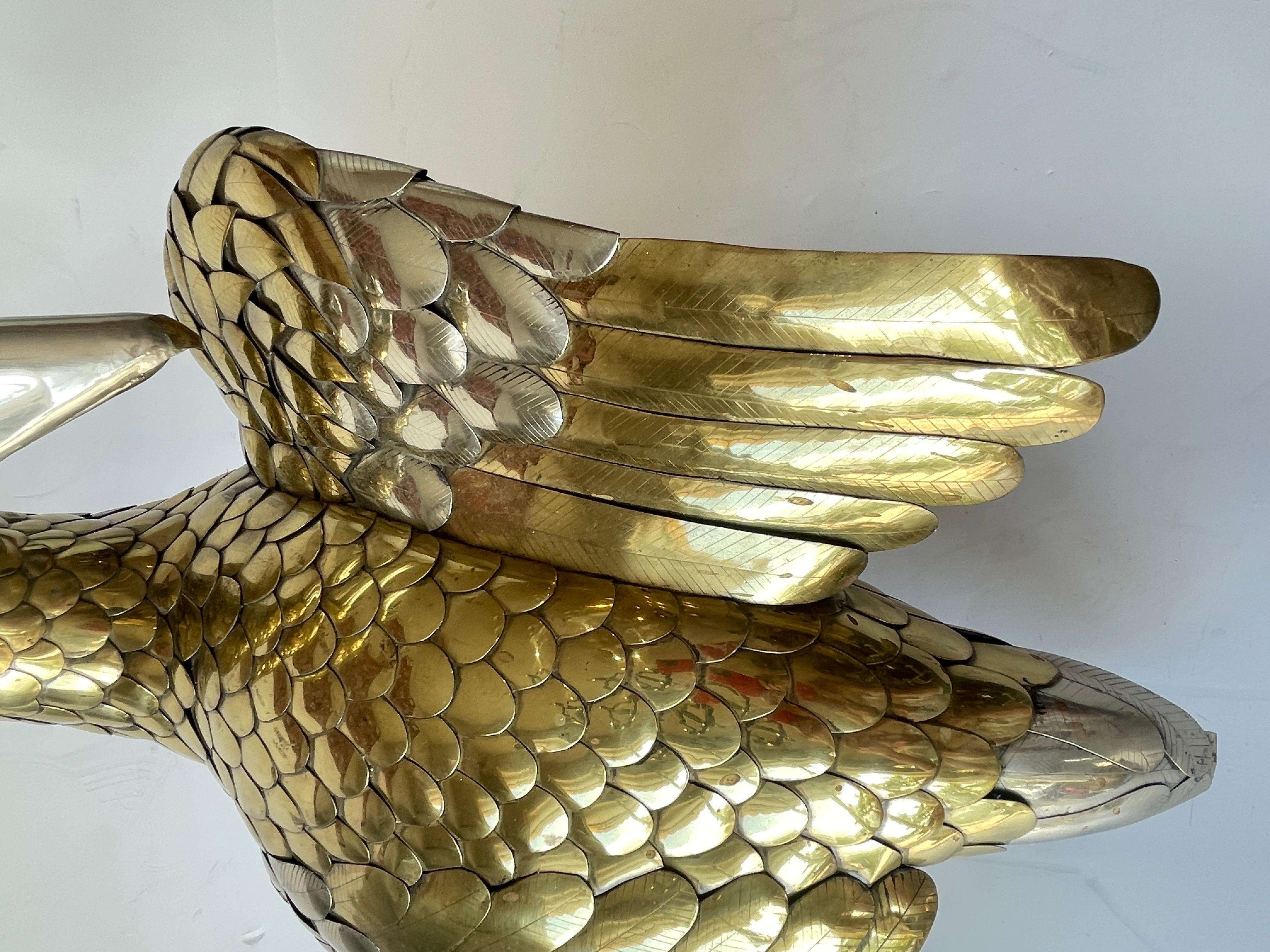 Sculpture d'oie moderne en métal mélangé martelé par Rafael Gil 1982 en vente 9