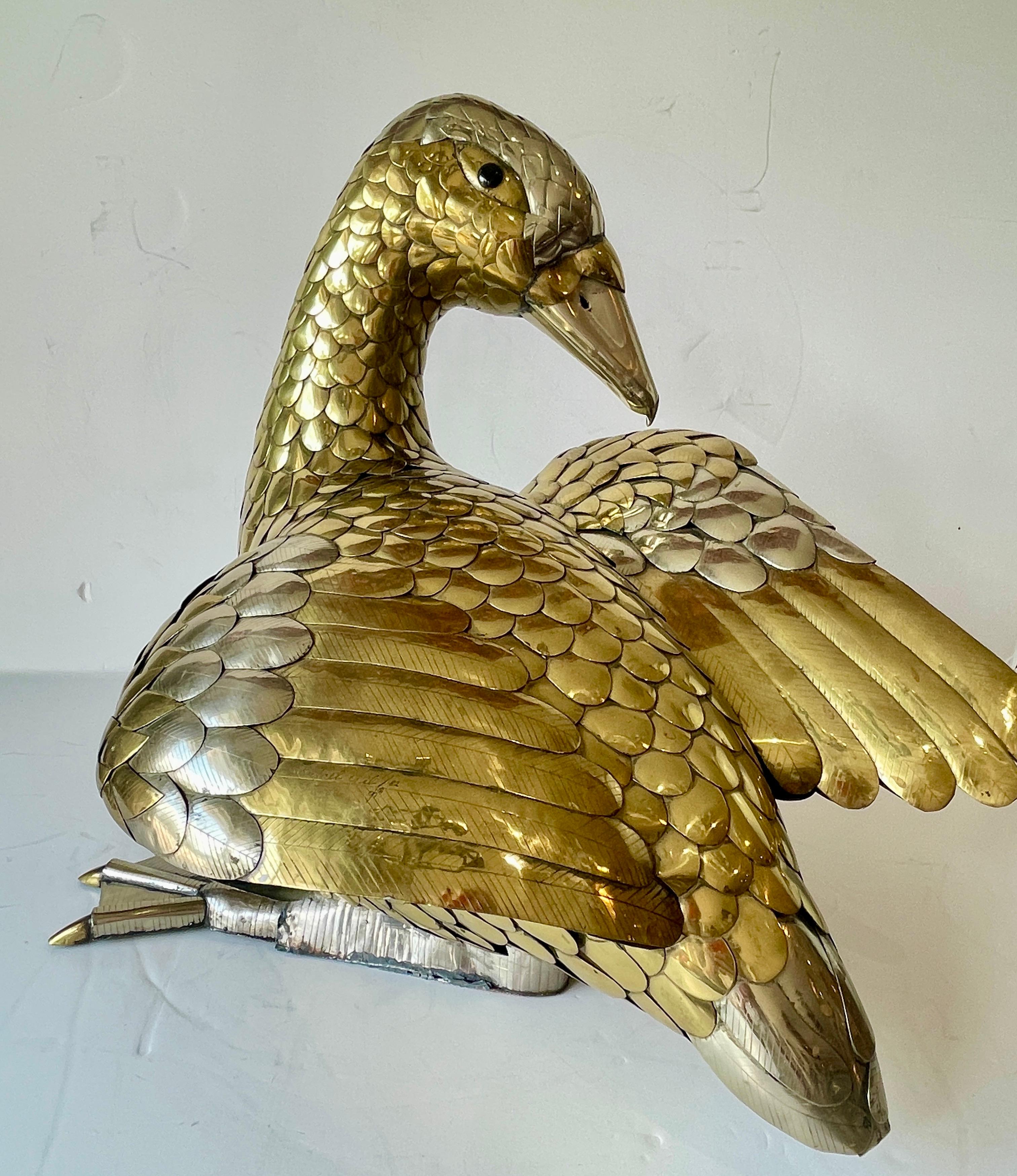 Sculpture d'oie moderne en métal mélangé martelé par Rafael Gil 1982 Bon état - En vente à West Palm Beach, FL