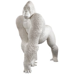 Gorilla par Marcantonio, résine de fibre de verre peinte en blanc