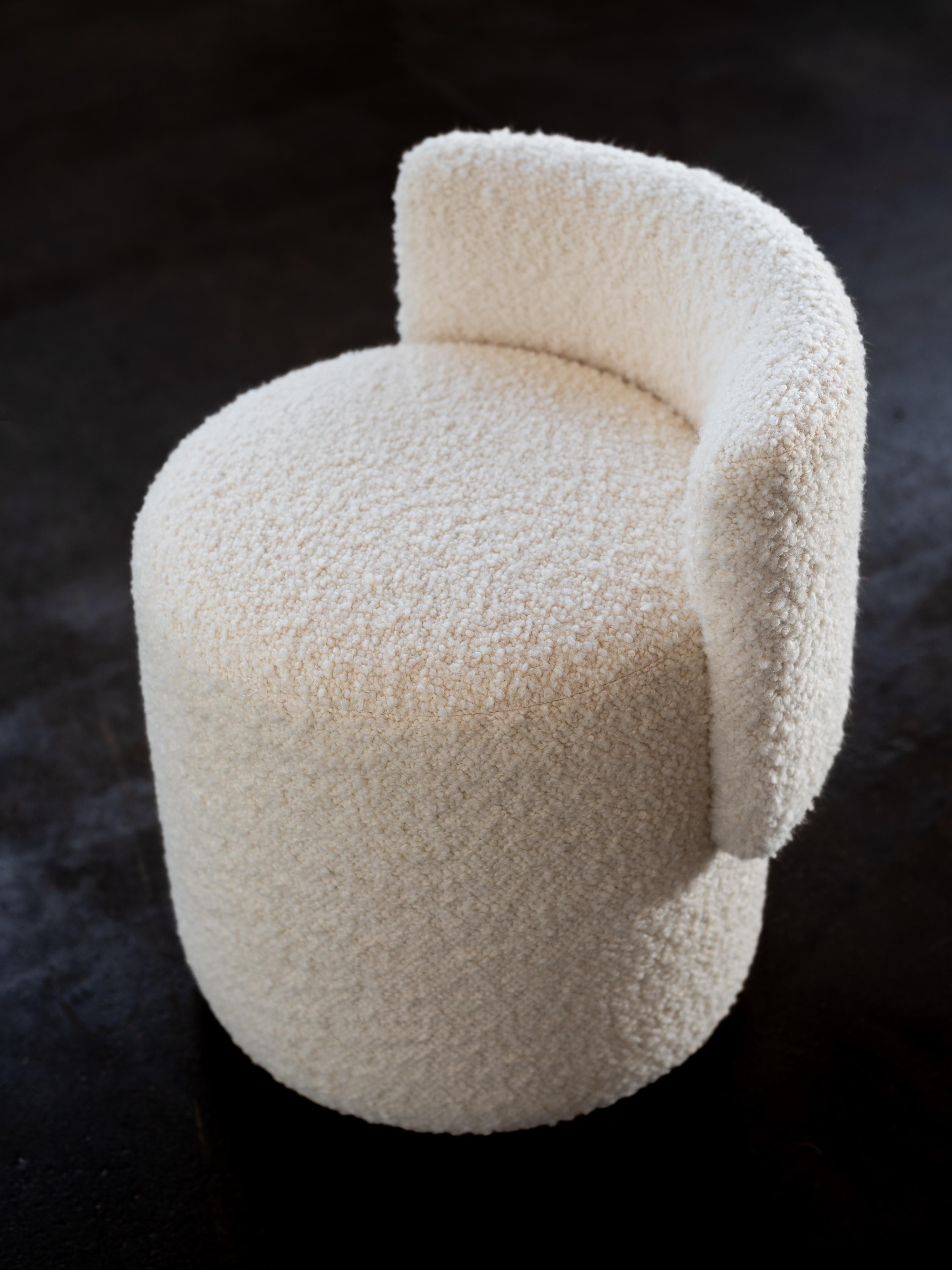 Modern Grand Pouf White Cotton Bouclé Handmade in Portugal by Greenapple In New Condition For Sale In Lisboa, PT