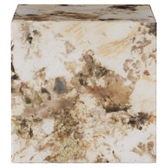 Tavolino cubo moderno in granito con piedistallo Scultura fatta a mano Portogallo Greenapple