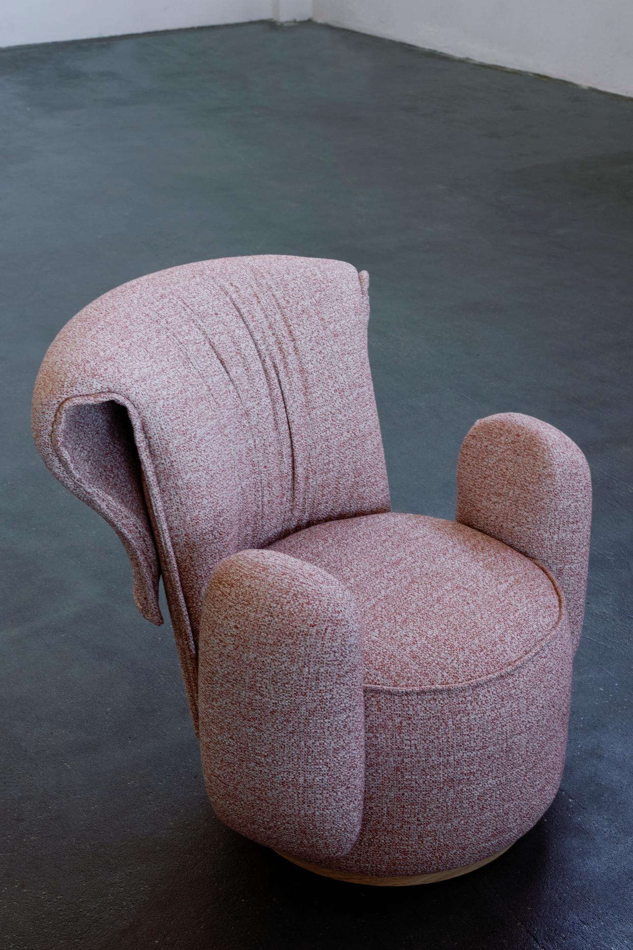 Bruni Fauteuil moderne Grass, Jacquard terre cuite, fabriqué à la main au Portugal par Greenapple en vente