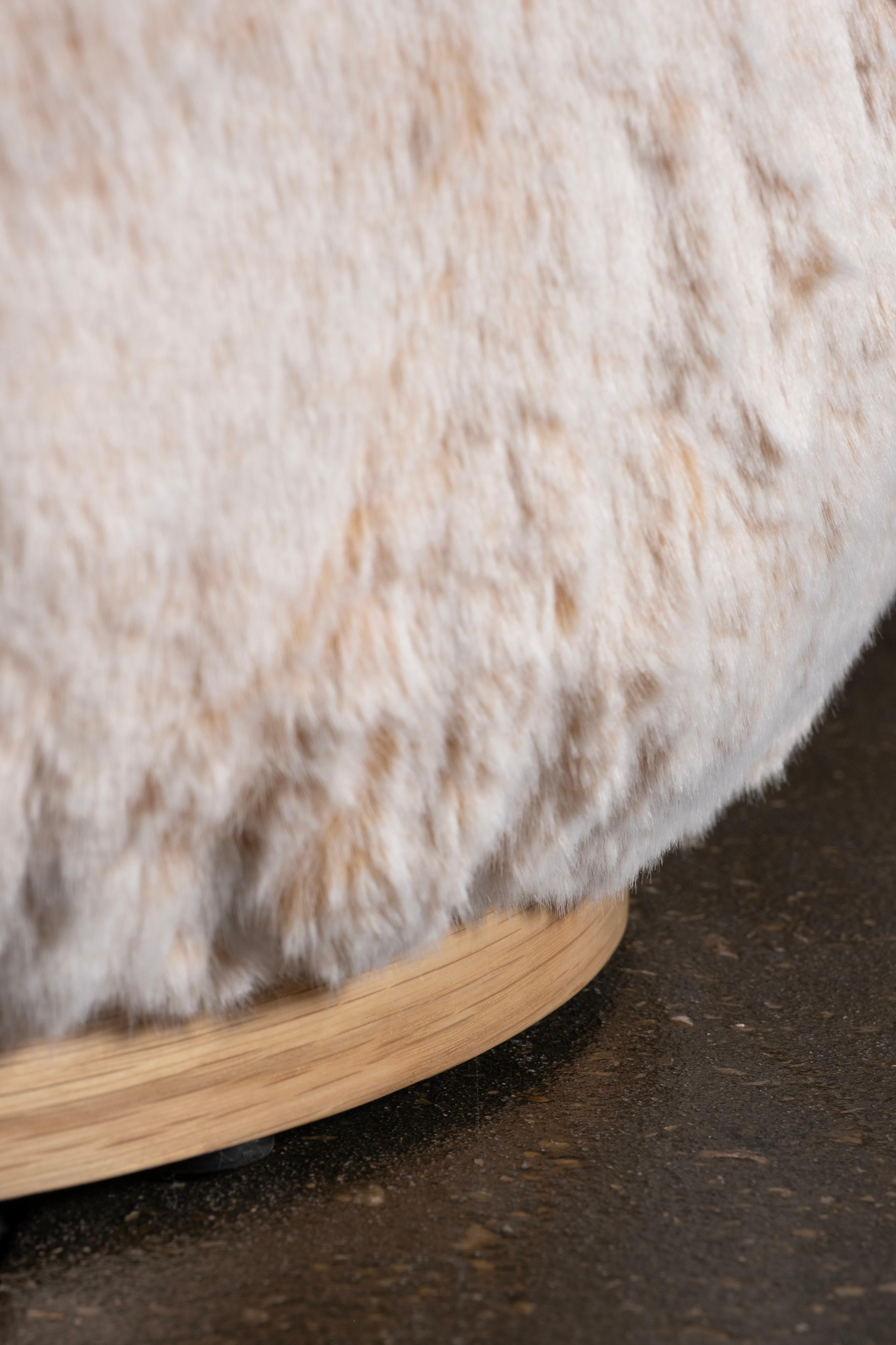 Modern Grass Lounge Chair, Peach Cream Faux Fur, Handmade by Greenapple For Sale 5