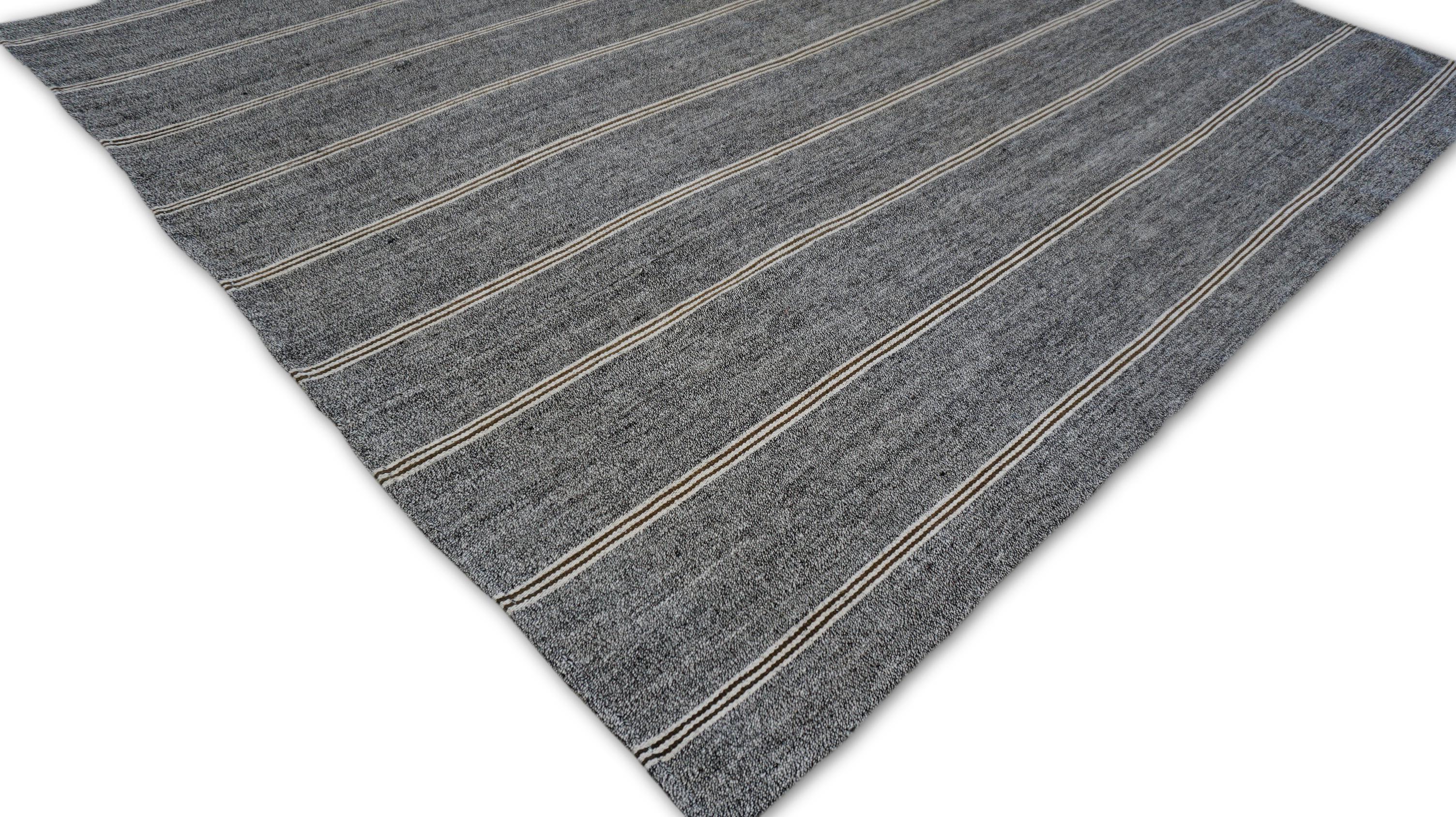 Kilim Hemp d'epoca moderno grigio e marrone avorio a righe 7'6''x8'6'' In condizioni buone in vendita a Torrance, CA