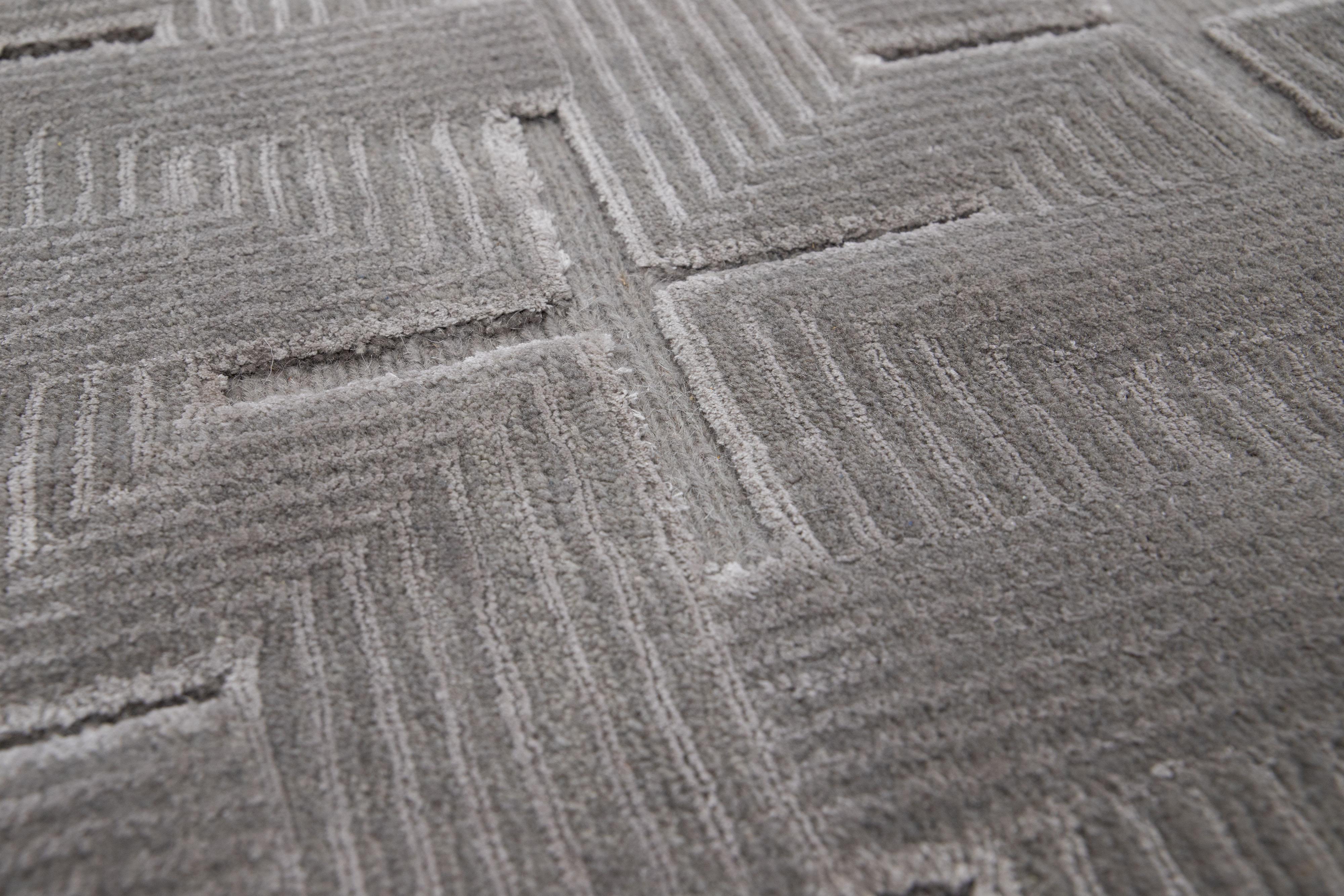 Apadana's Modern Woll- und Seidenteppich. Kundenspezifische Größen und Farben auf Bestellung.

MATERIAL: 100 Knoten, Wolle und Seide.
Techniken: Handgeknüpft.
Stil: Modern.
Vorlaufzeit: Ca. 15-16 Wochen verfügbar.
Farben: Wie abgebildet, andere