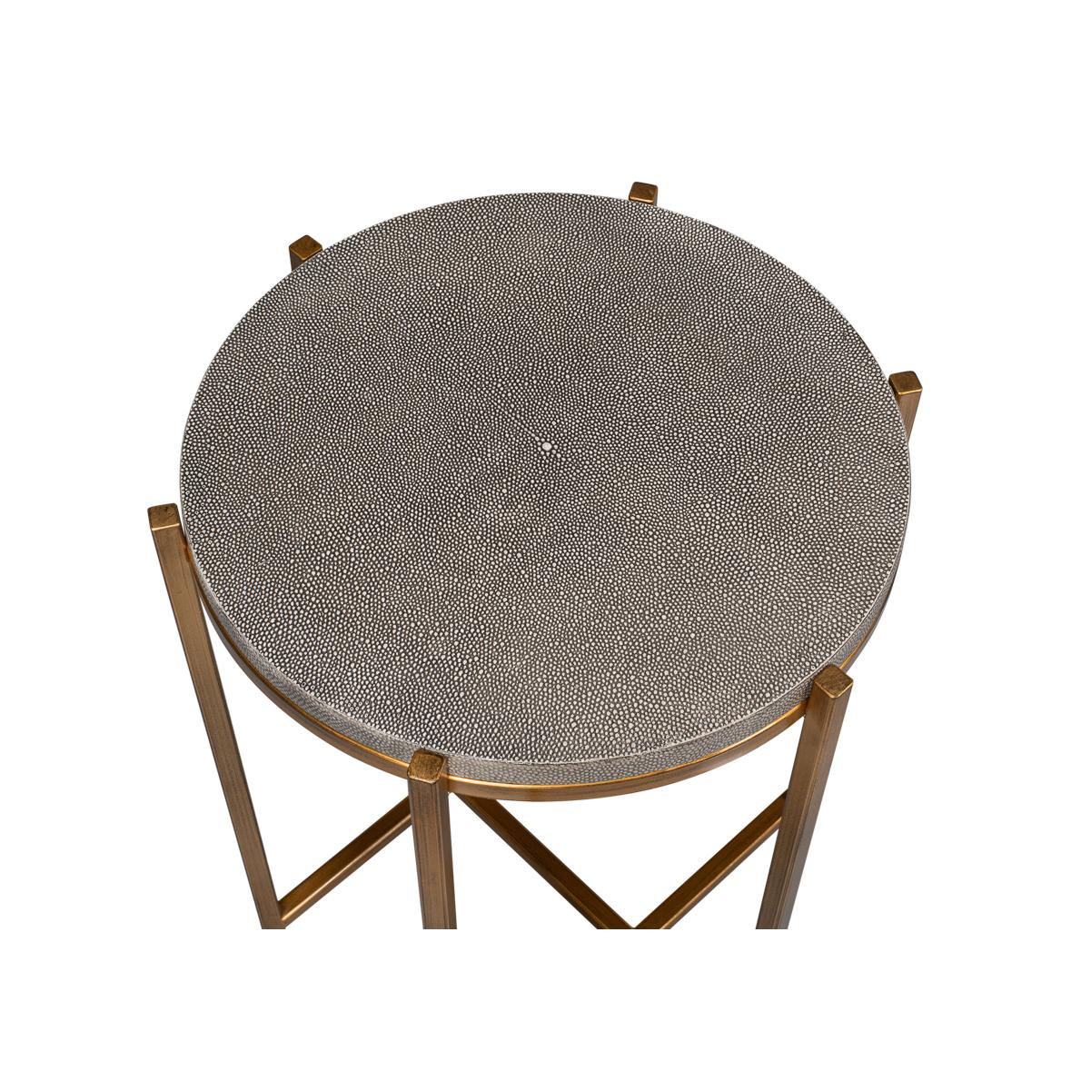 Table d'appoint moderne en cuir gris Neuf - En vente à Westwood, NJ