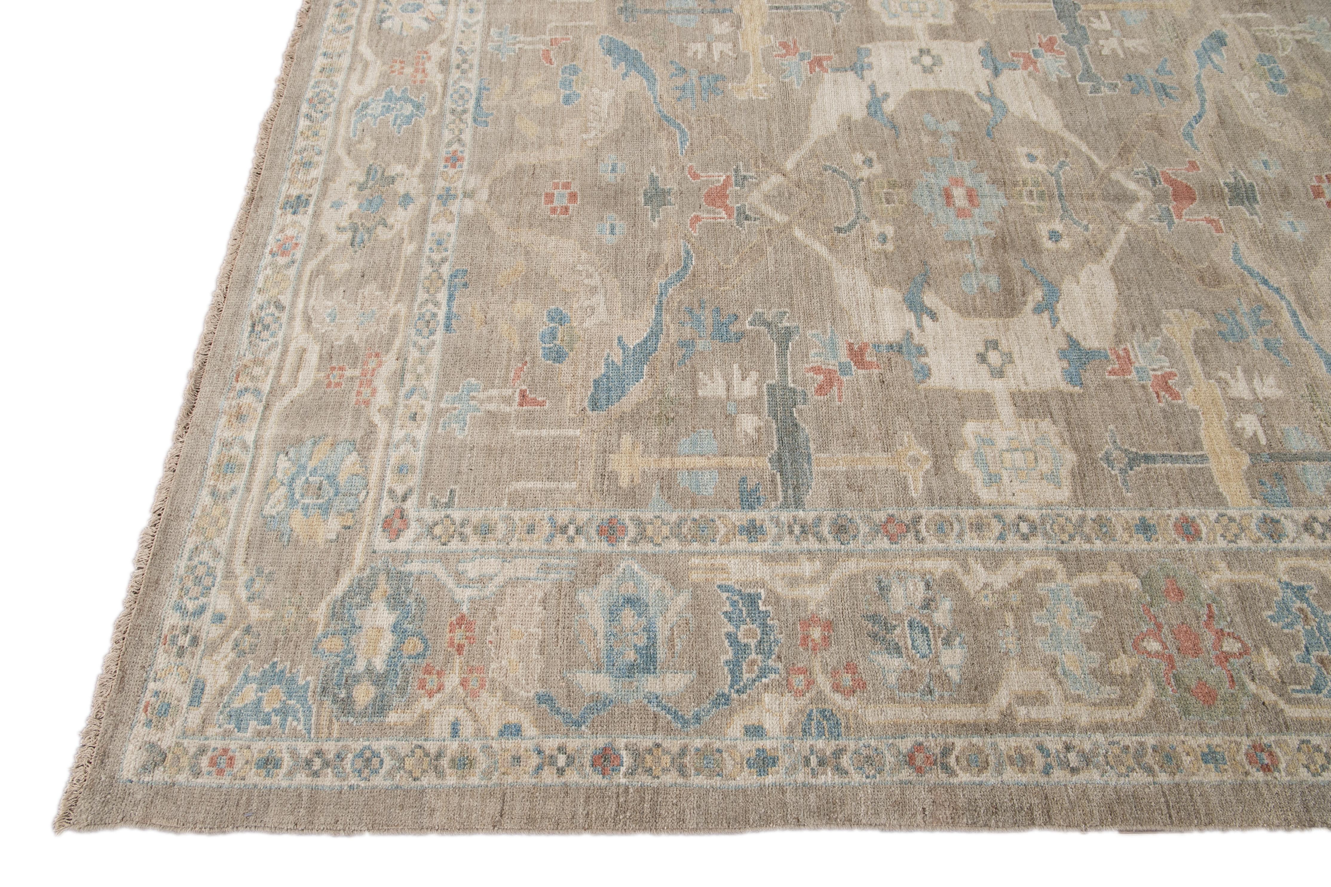 Hand-Knotted Apadana's Modern Gray Sultanabad Handmade Floral Wool Rug For Sale