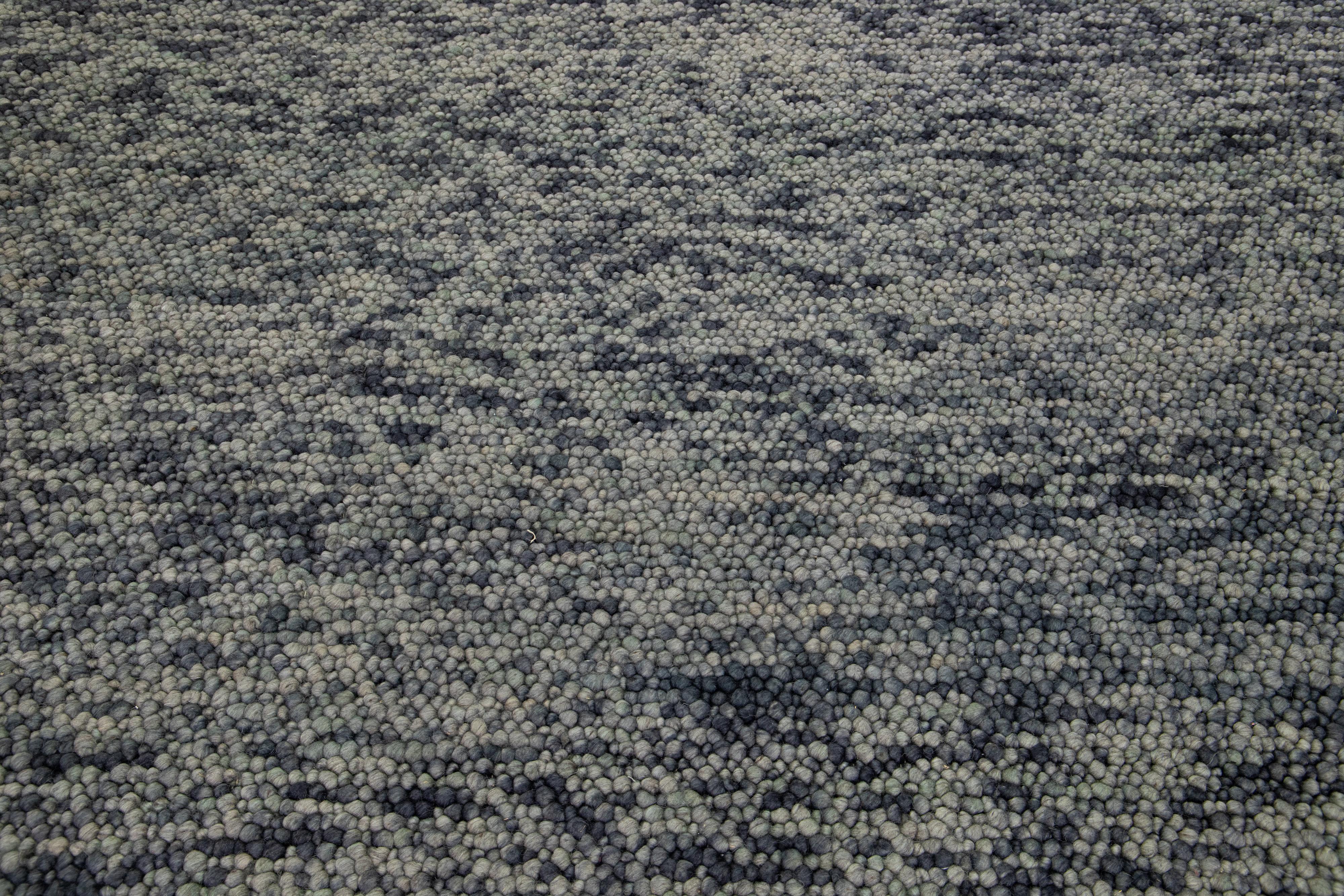 Contemporary Modern Gray Texture Wool Rug Handmade with Allover Motif  For Sale