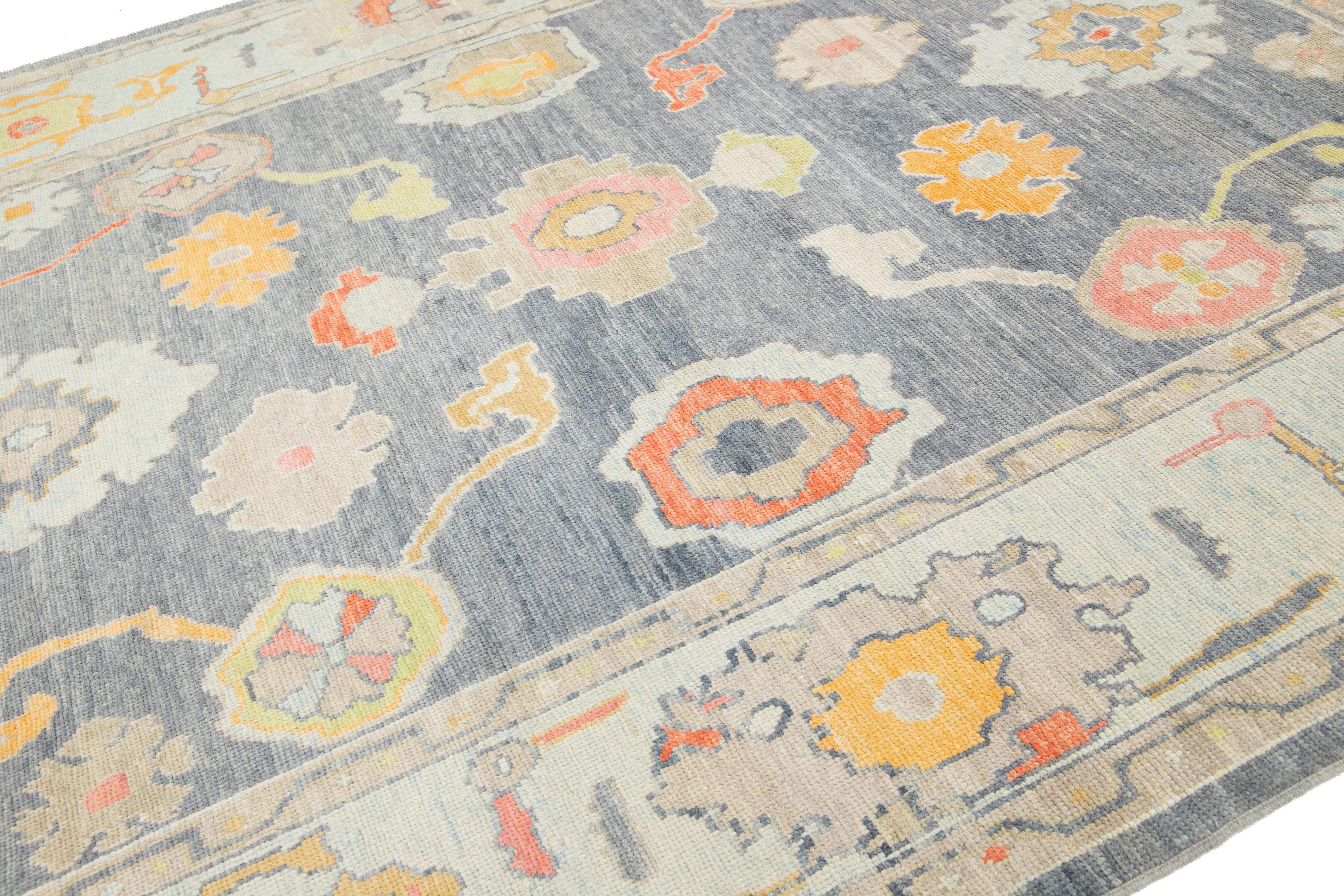 Modern Gray Turkish Oushak Wool Rug With Allover Floral Pattern In New Condition For Sale In Norwalk, CT