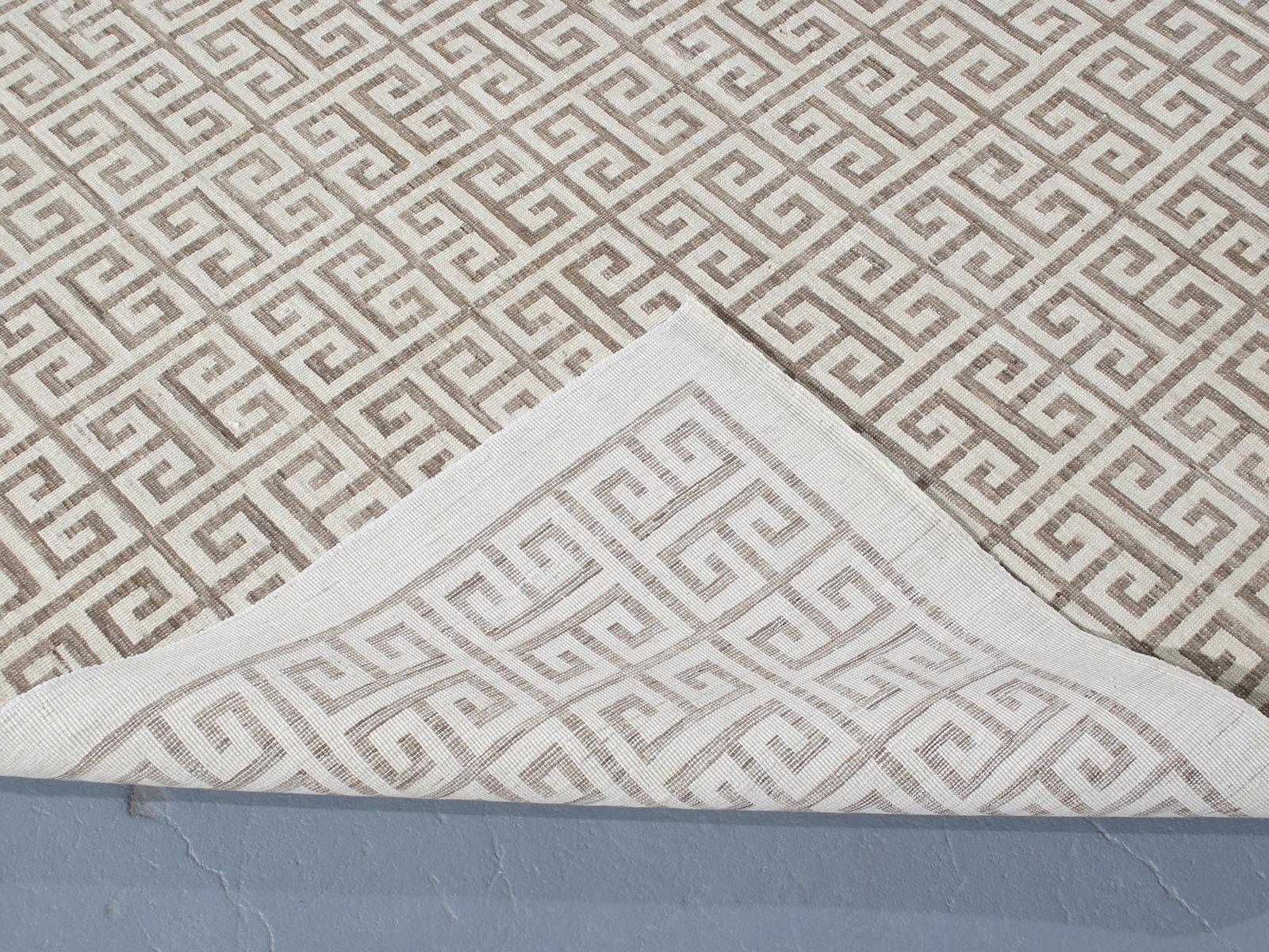 beige rug
