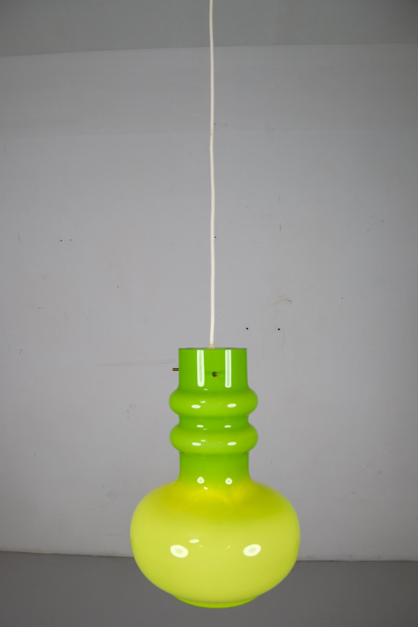 Modern Green Opaline Glass Pendant Lamp, Italy, 1970s 2