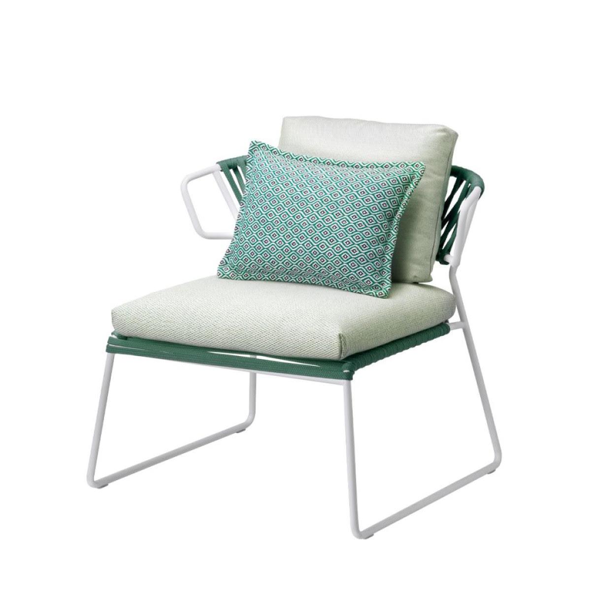 Modern Green Outdoor or Indoor Armchair in Metal and Ropes, 21 century
Modern production armchair for outdoor or indoor use. The frame is made of metal and reinforced with ropes on the back and seat. This armchair has an innovative, modern and fresh