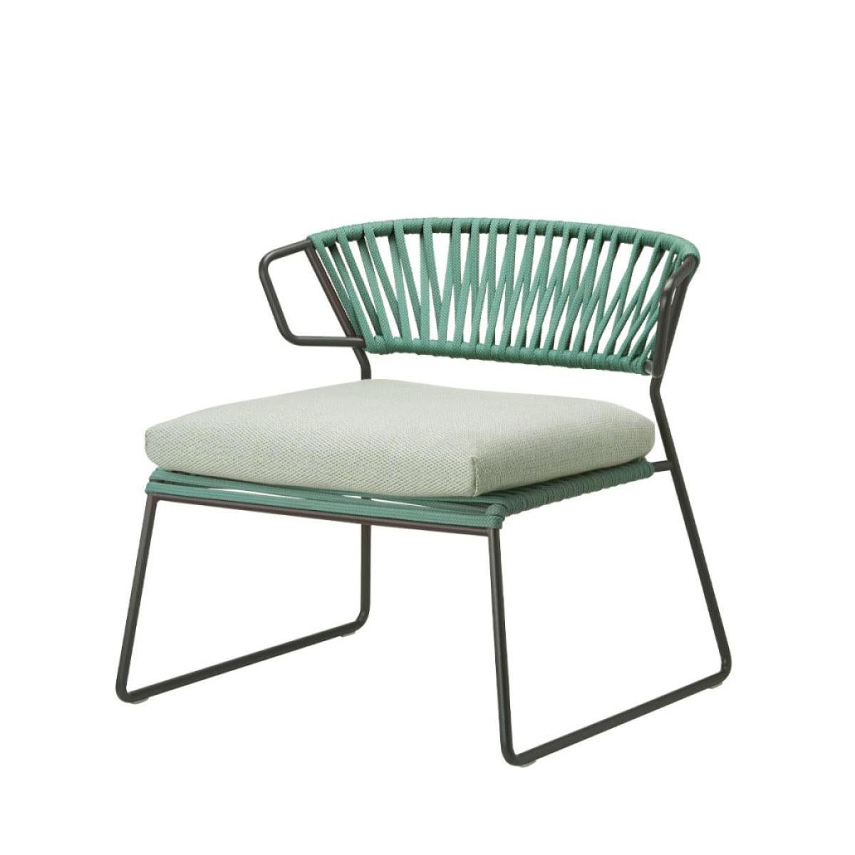 Modern Green Outdoor or Indoor Armchair in Metal and Ropes, 21 century For Sale 1