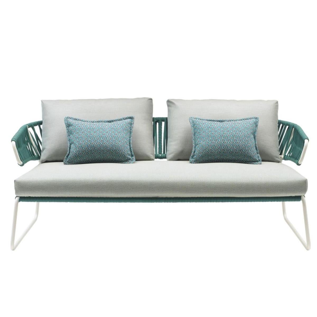 Modern Green Outdoor or Indoor Sofa in Metal and Cord, 21 century
Modern production sofa for outdoor or indoor use. The frame is made of metal and reinforced with ropes on the back and seat. This sofa has an innovative, modern and fresh design.
The