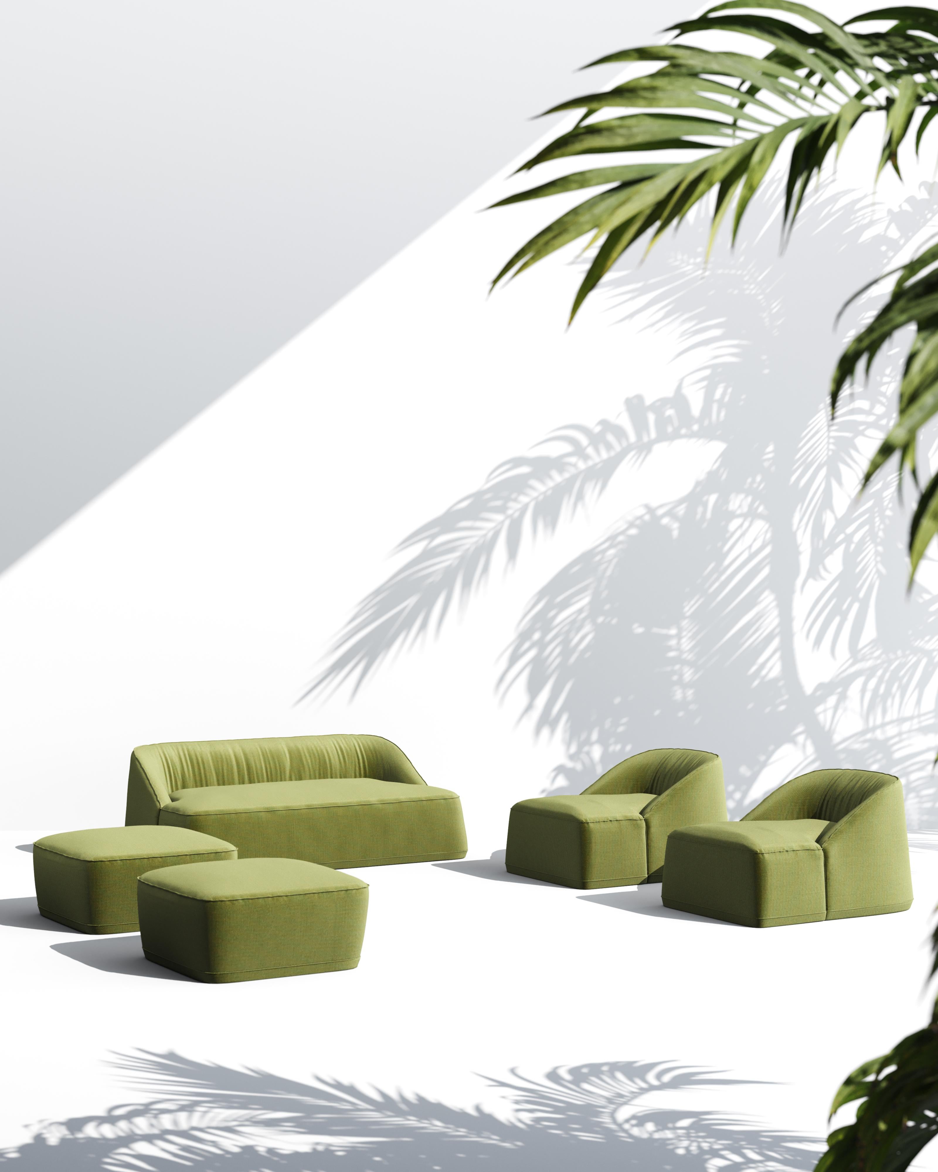 Green Outdoor Ottoman with Upholstery in Weather-Resistant Sunbrella Fabric In New Condition For Sale In Santo Tirso, PT