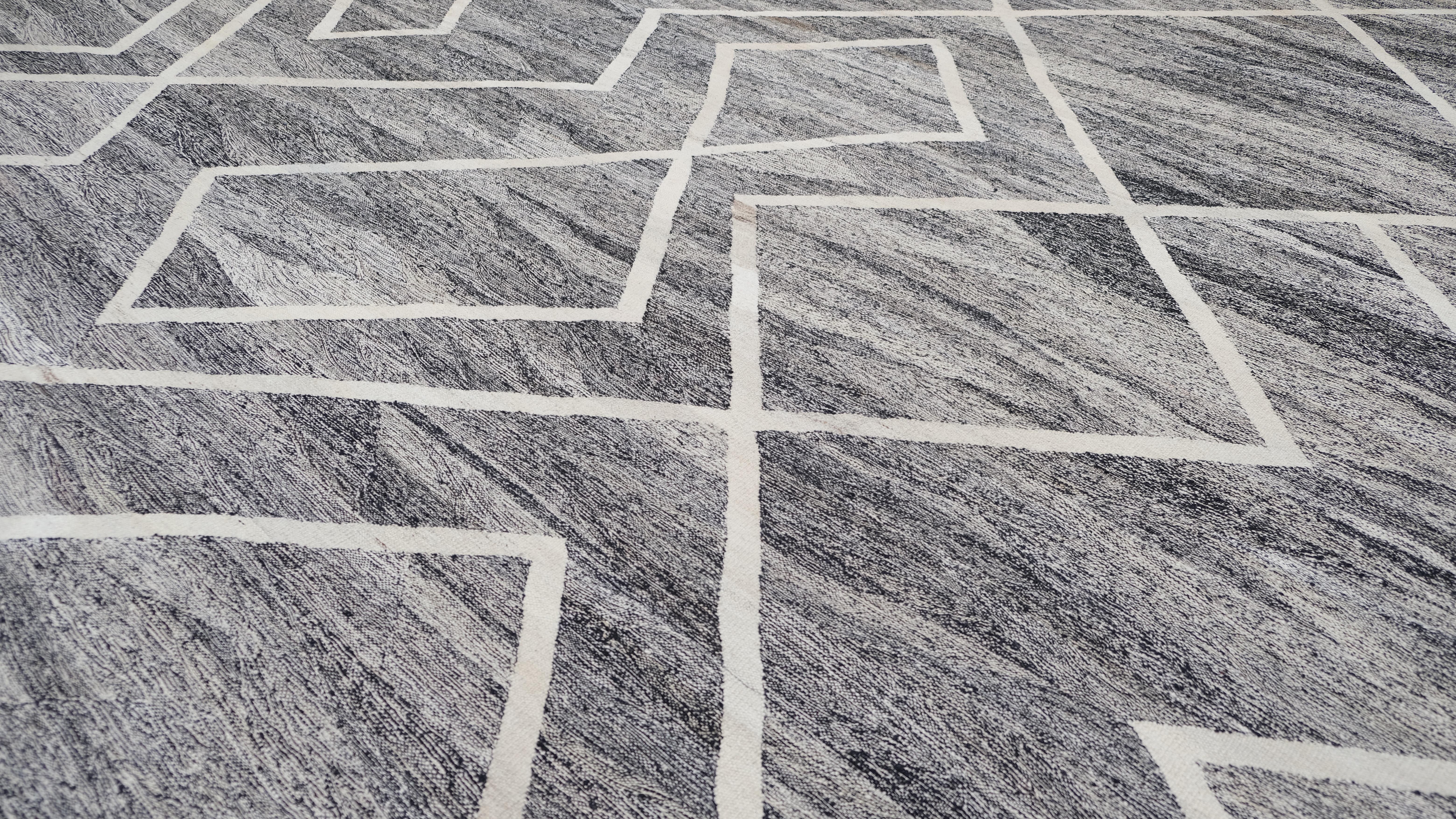 Afghan Modern Grey and Ivory Large Scale Geometric Kilim Rug 13'x16'3'' For Sale
