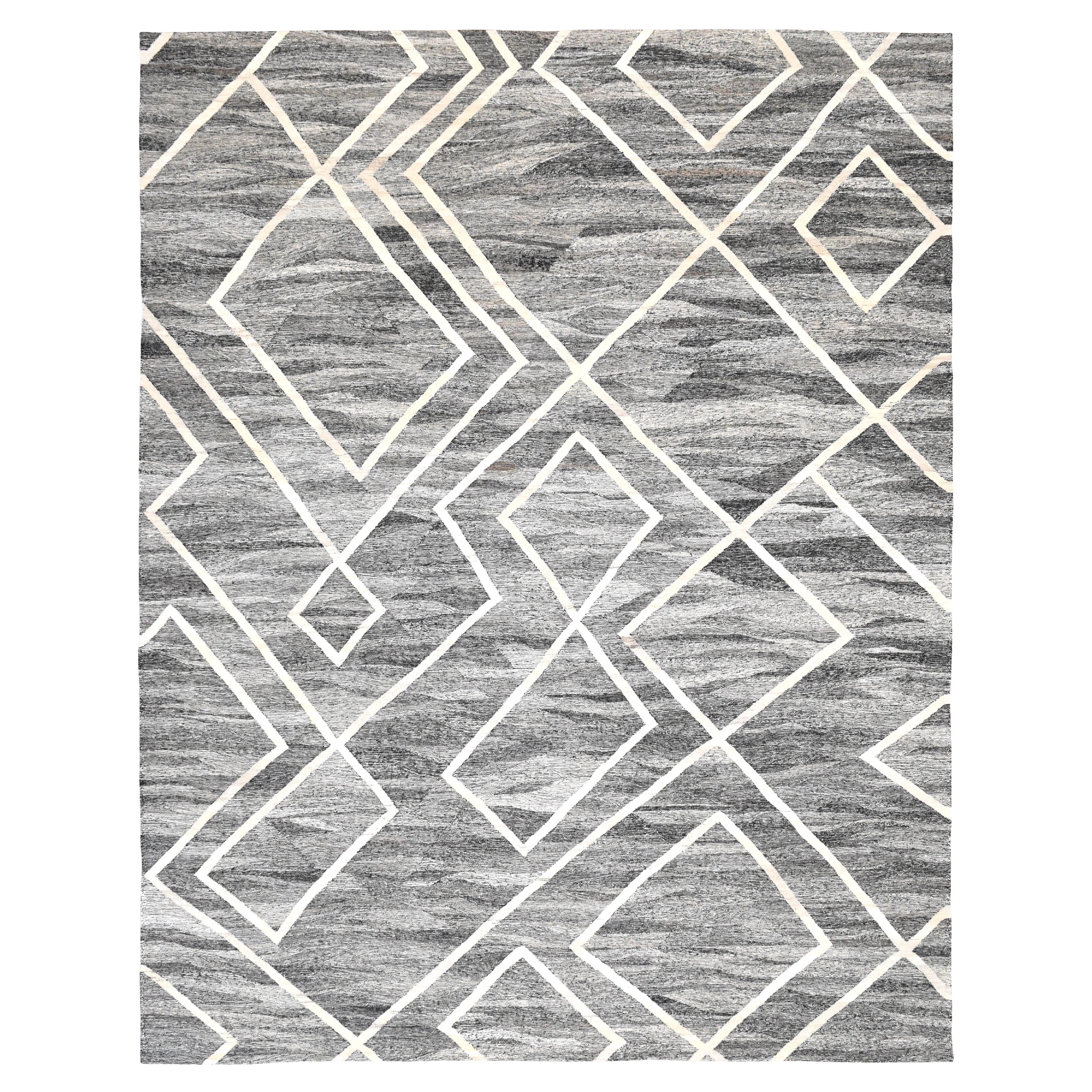 Moderno Rug & Kilim geometrico grigio e avorio a grande scala 13'x16'3''