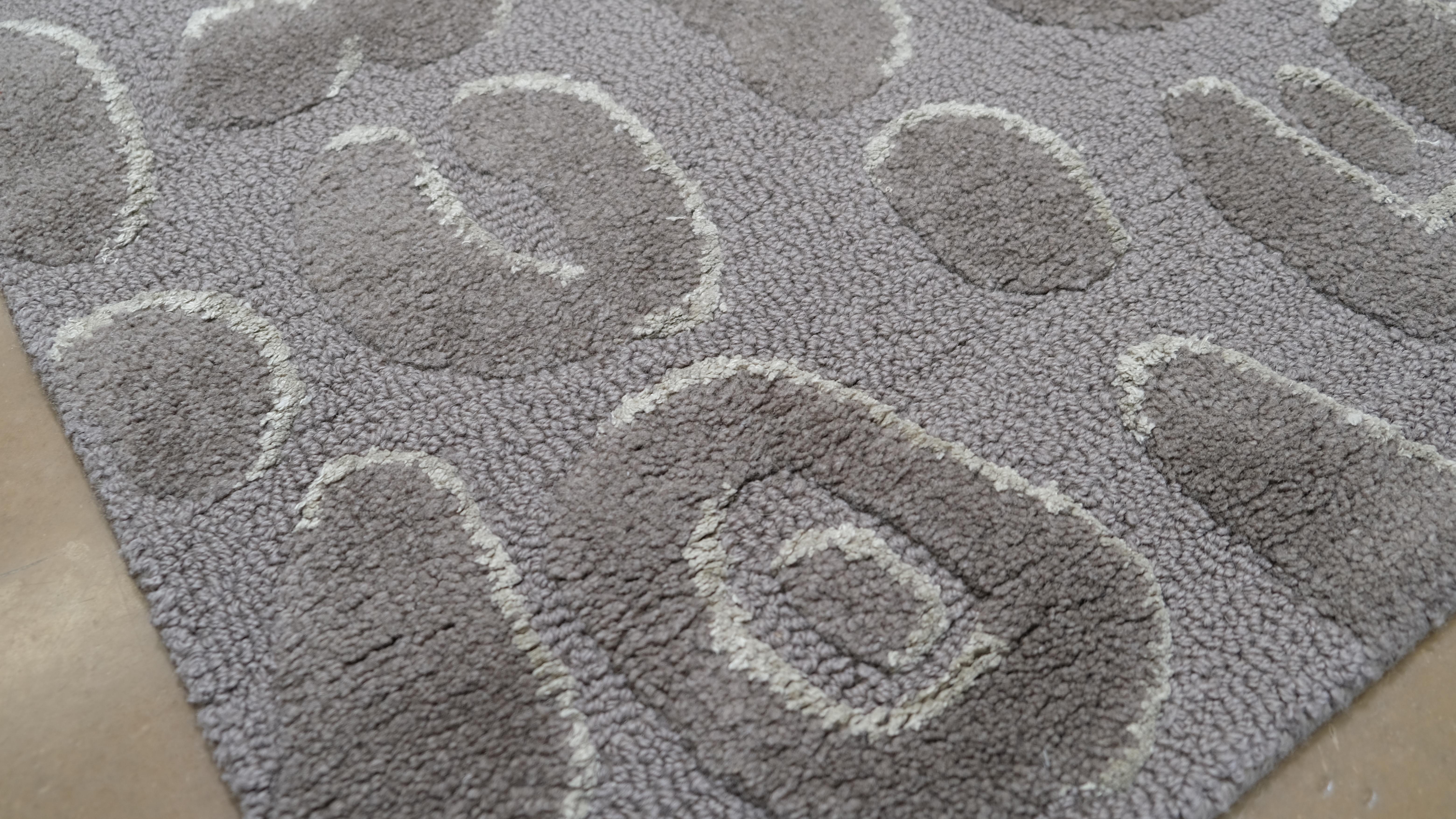 Asiatique Tapis moderne gris à motif léopard 9'x12' en vente