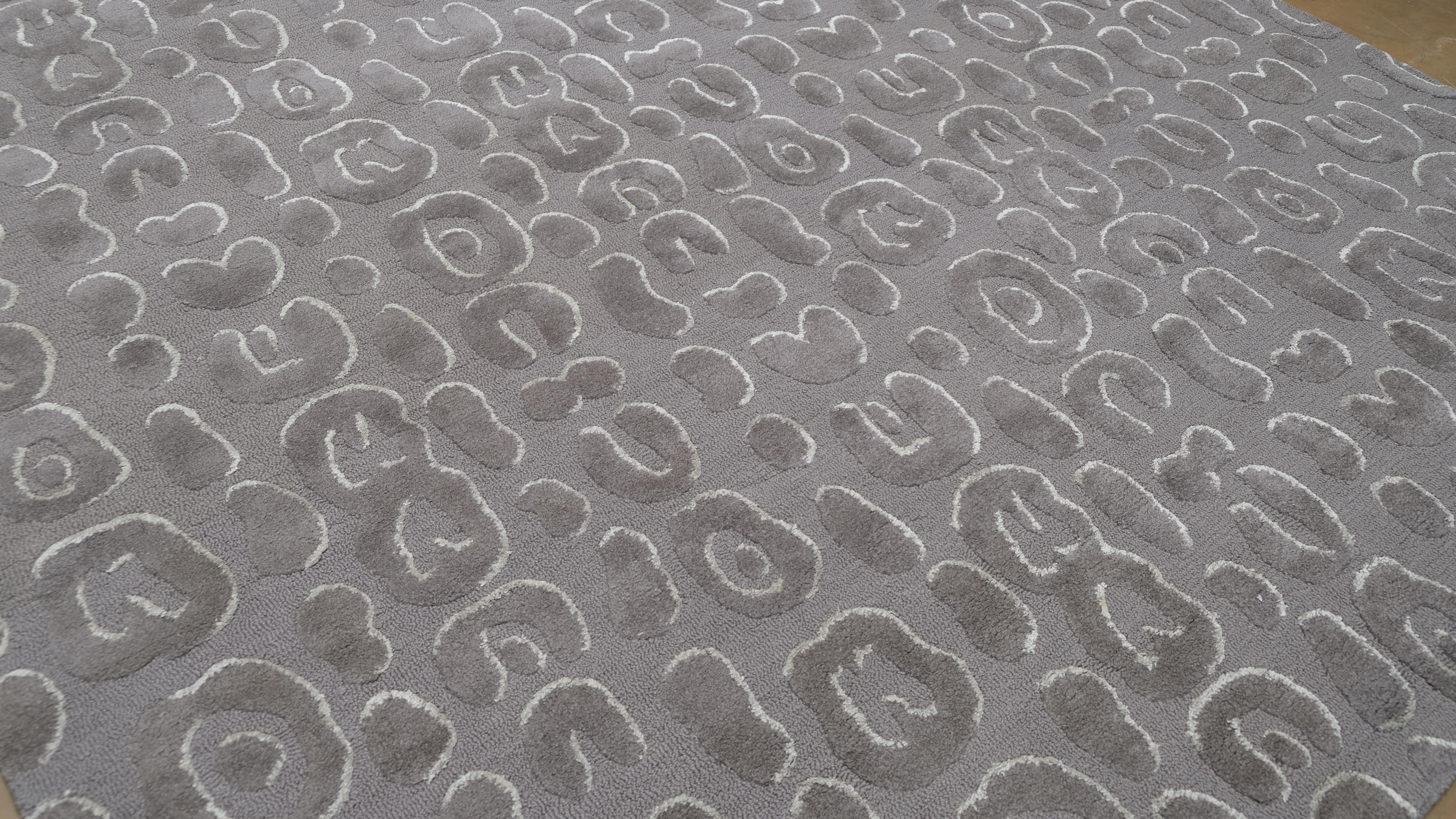 Fait main Tapis moderne gris à motif léopard 9'x12' en vente