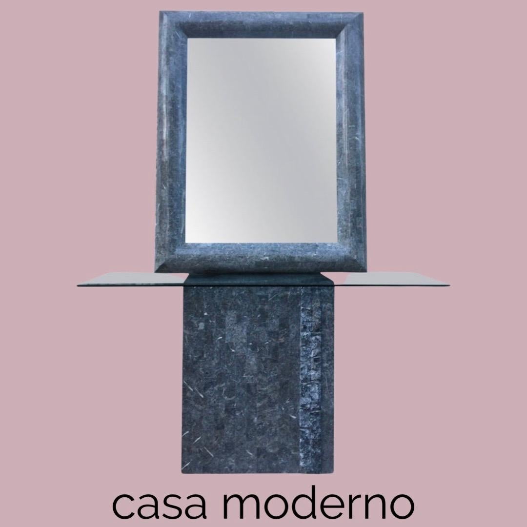 Ensemble moderne de console et miroir en pierre tesselée grise de Maitland Smith en vente 1