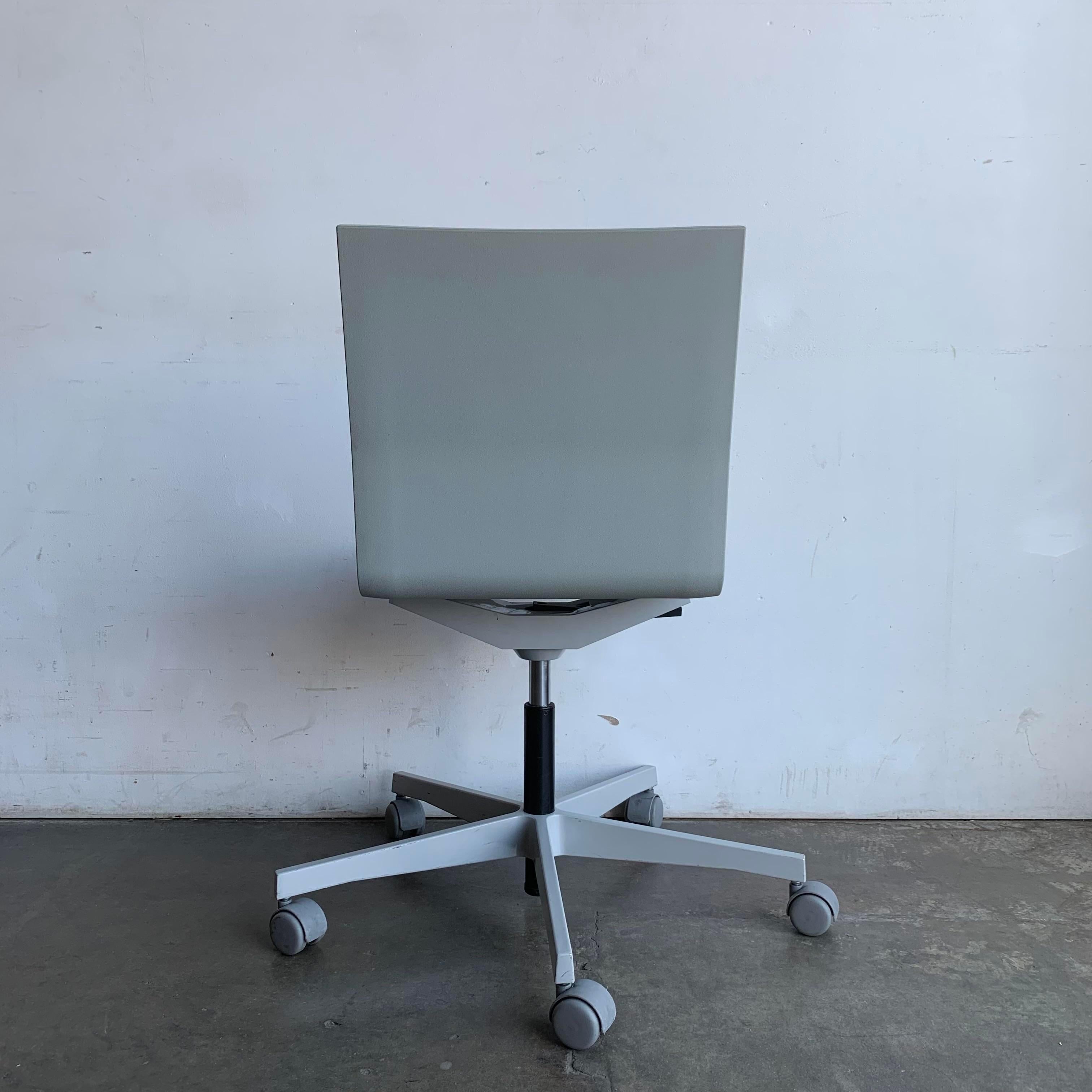 Modern Grey Vitra 0.4 Chair 5