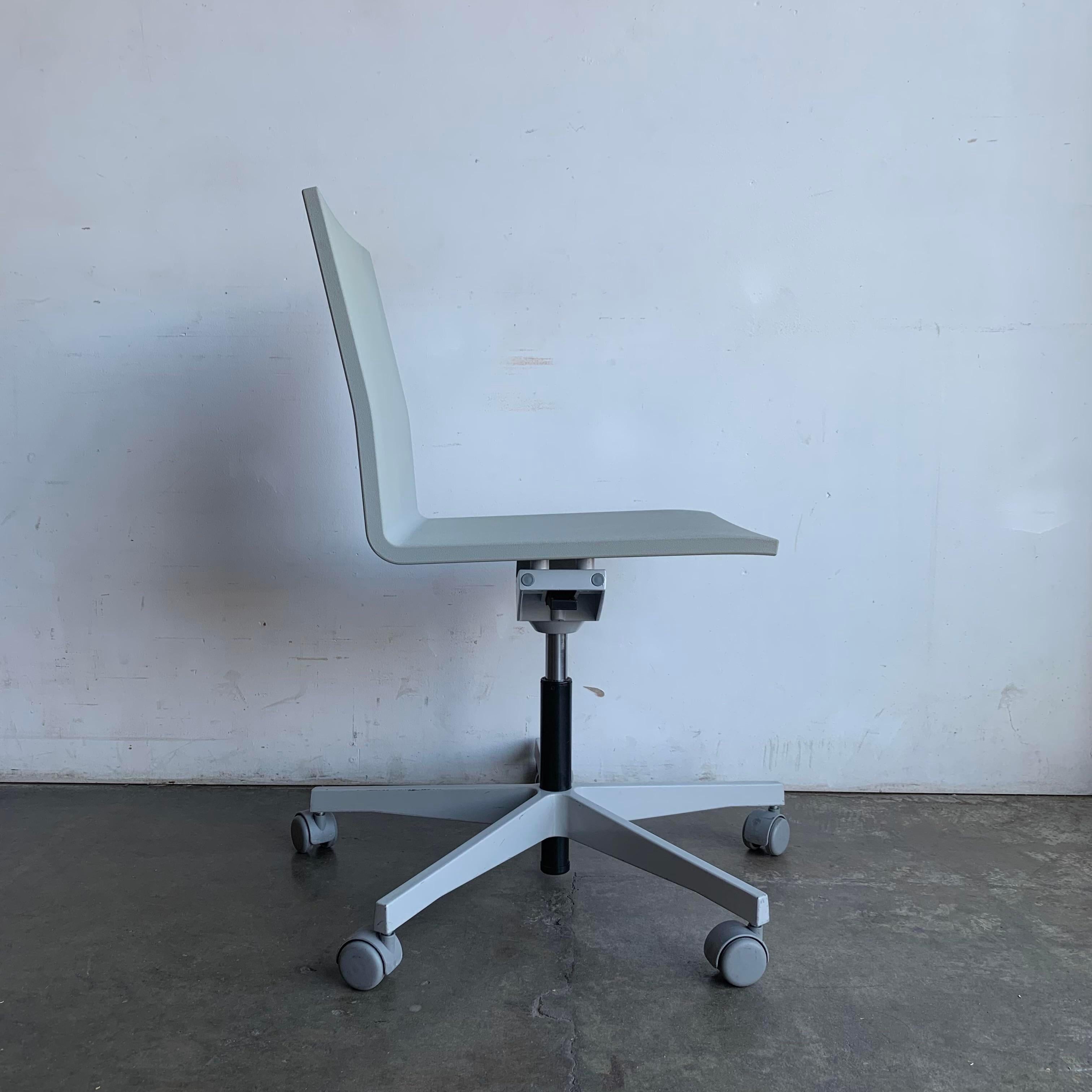 Modern Grey Vitra 0.4 Chair 4