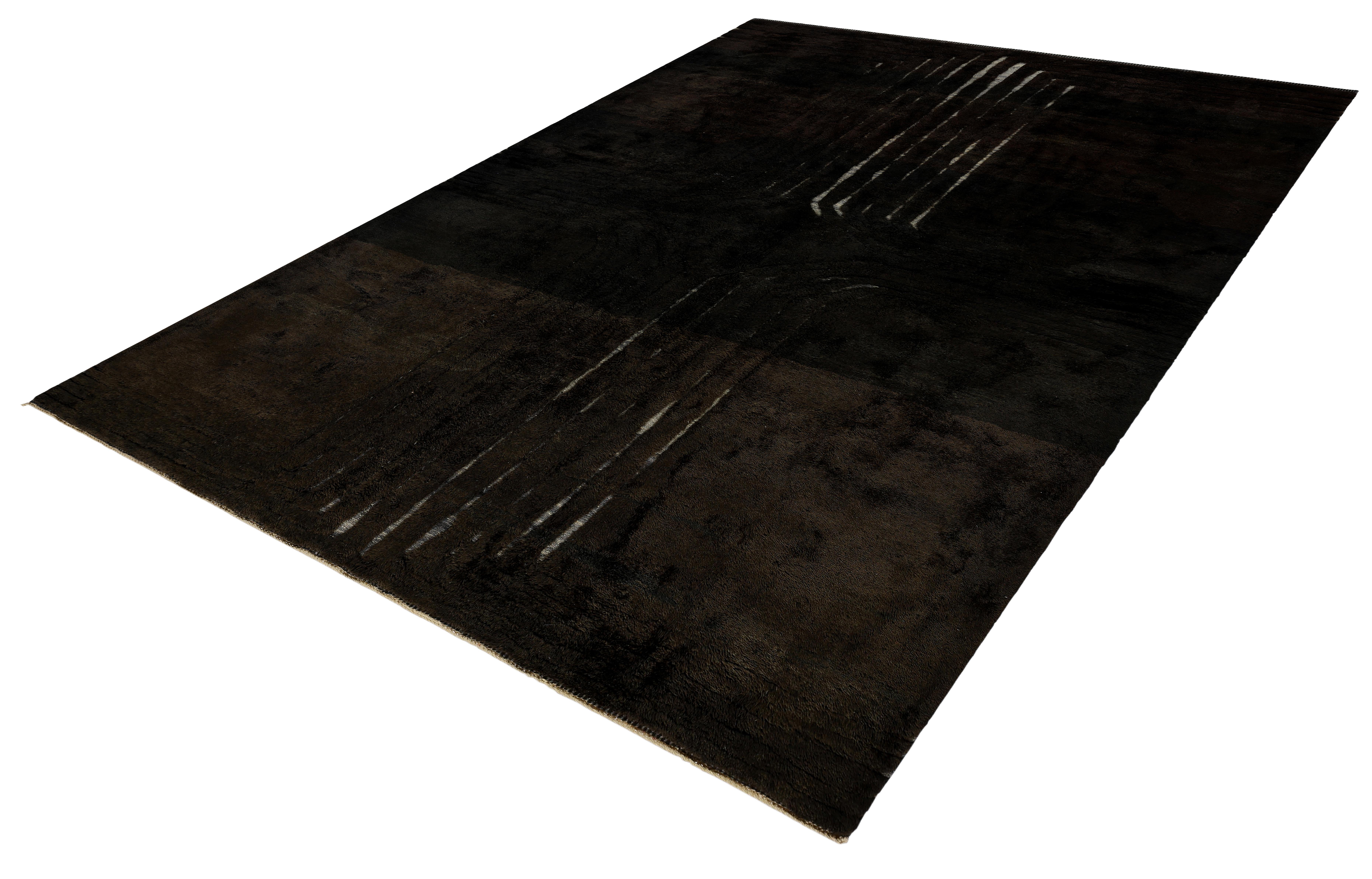Modern Hand-Knotted Dark Green Moroccan Rug — New Wool Pile with Fringe In New Condition For Sale In New York, NY