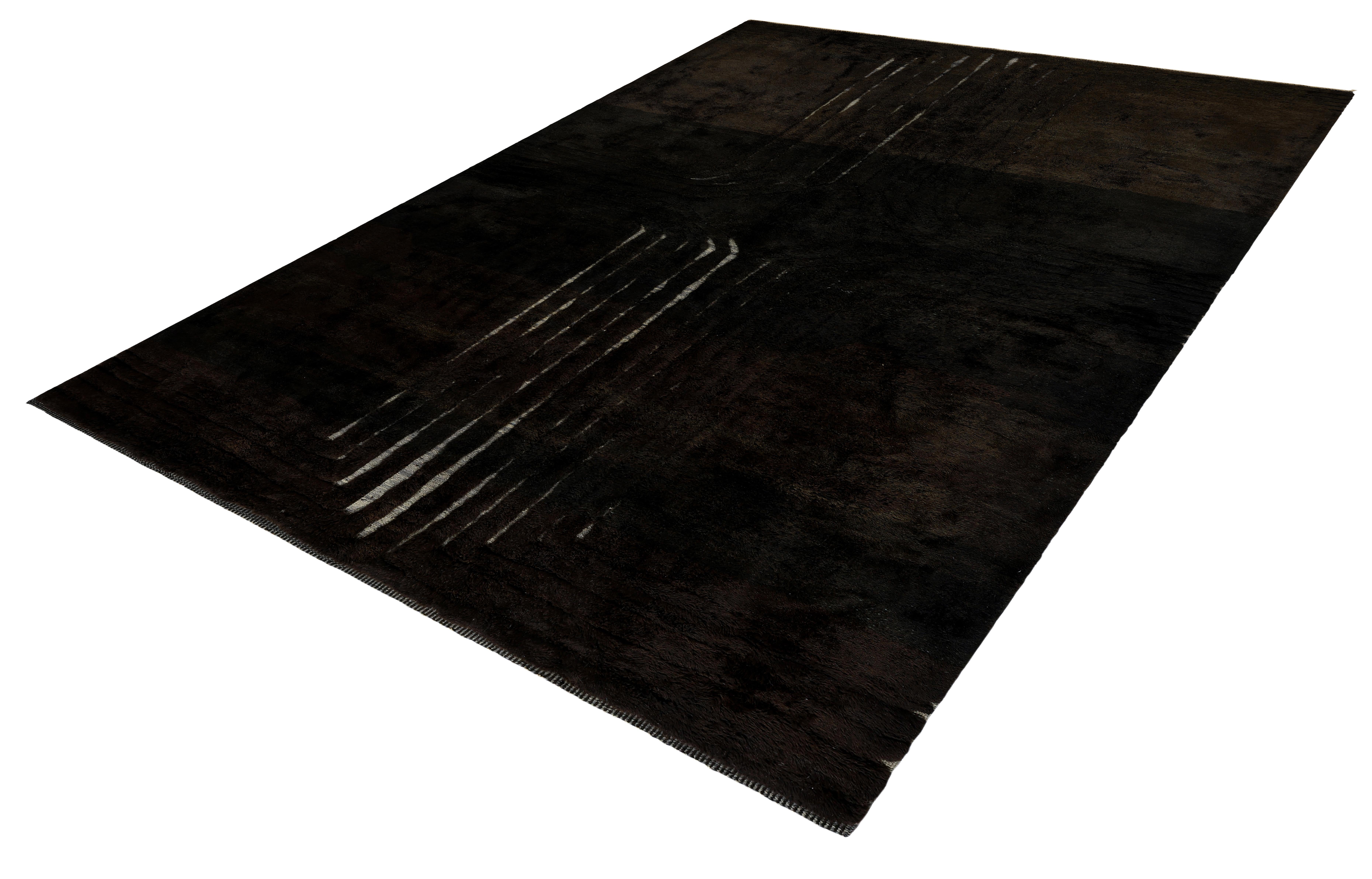 Contemporary Modern Hand-Knotted Dark Green Moroccan Rug — New Wool Pile with Fringe For Sale