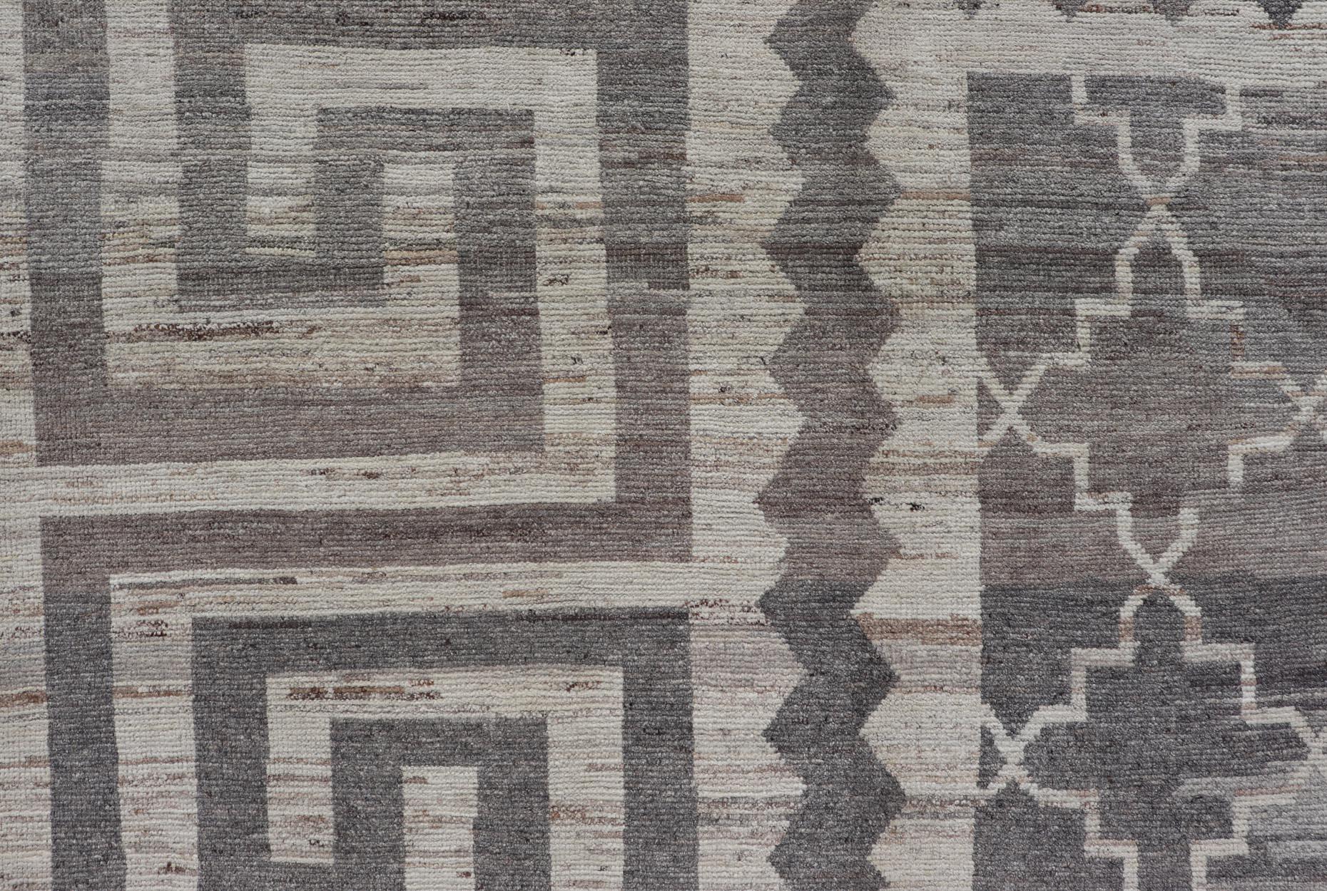 Moderne The Moderns Rug Khot/One en laine, noué à la main, avec motifs subgéométriques et clés grecques en vente