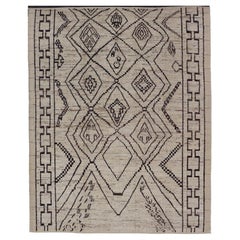 Tapis marocain tissé à la main Keivan Woven Arts en crème et D. Brown