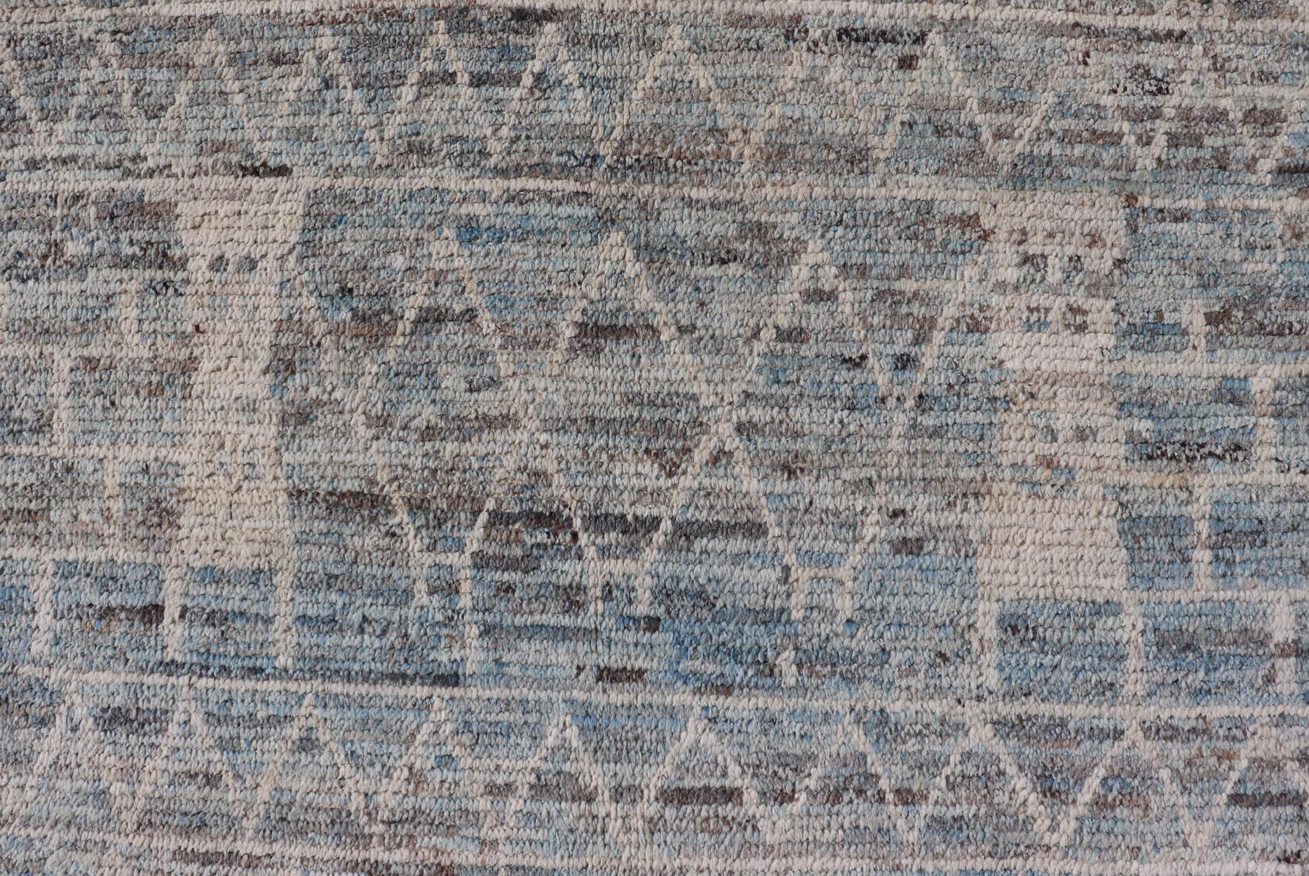 Modern Hand-Knotted Moroccan Rug with All-Over Geometric Design in Wool In Excellent Condition In Atlanta, GA