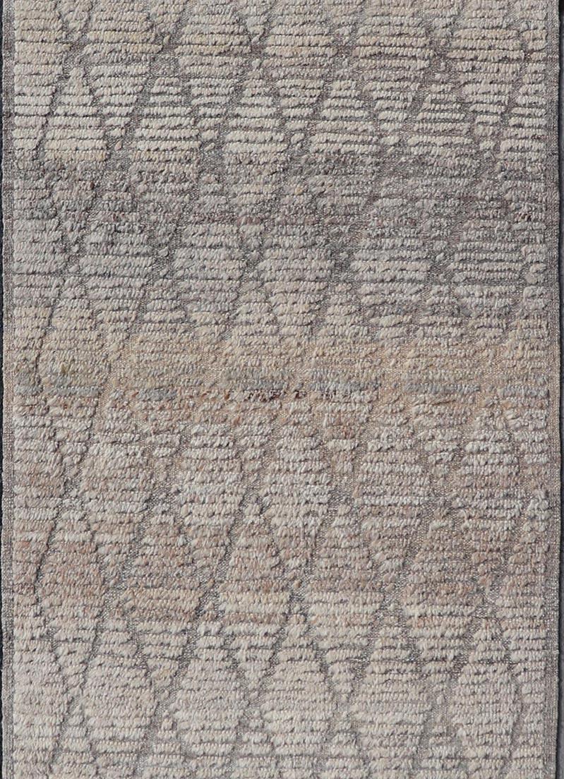 Contemporary Modern Hand-Knotted Moroccan Rug with Diamond Design in Gray and Neutral Tones For Sale