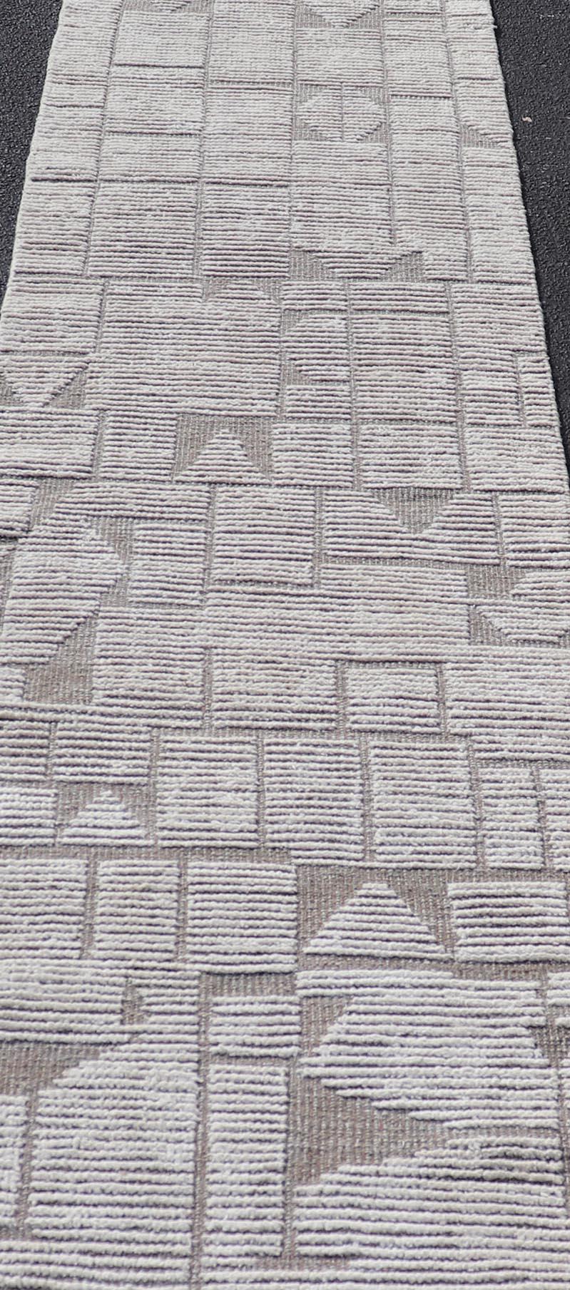 Runner marocchino moderno annodato a mano con design all-over in tonalità terrose in vendita 3