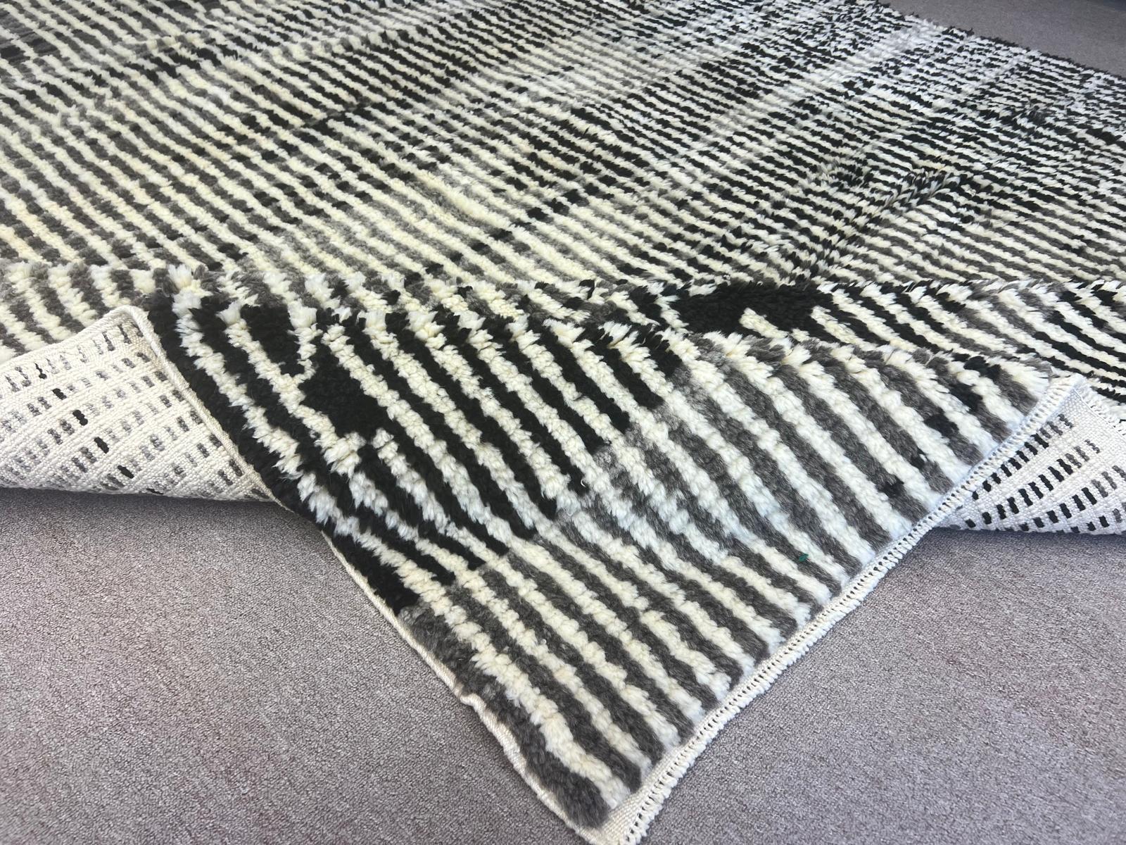 Annodato a mano Tappeto marocchino Tulu 8.3x10.6 Ft annodato a mano. 100% lana. Opzioni personalizzate disponibili in vendita