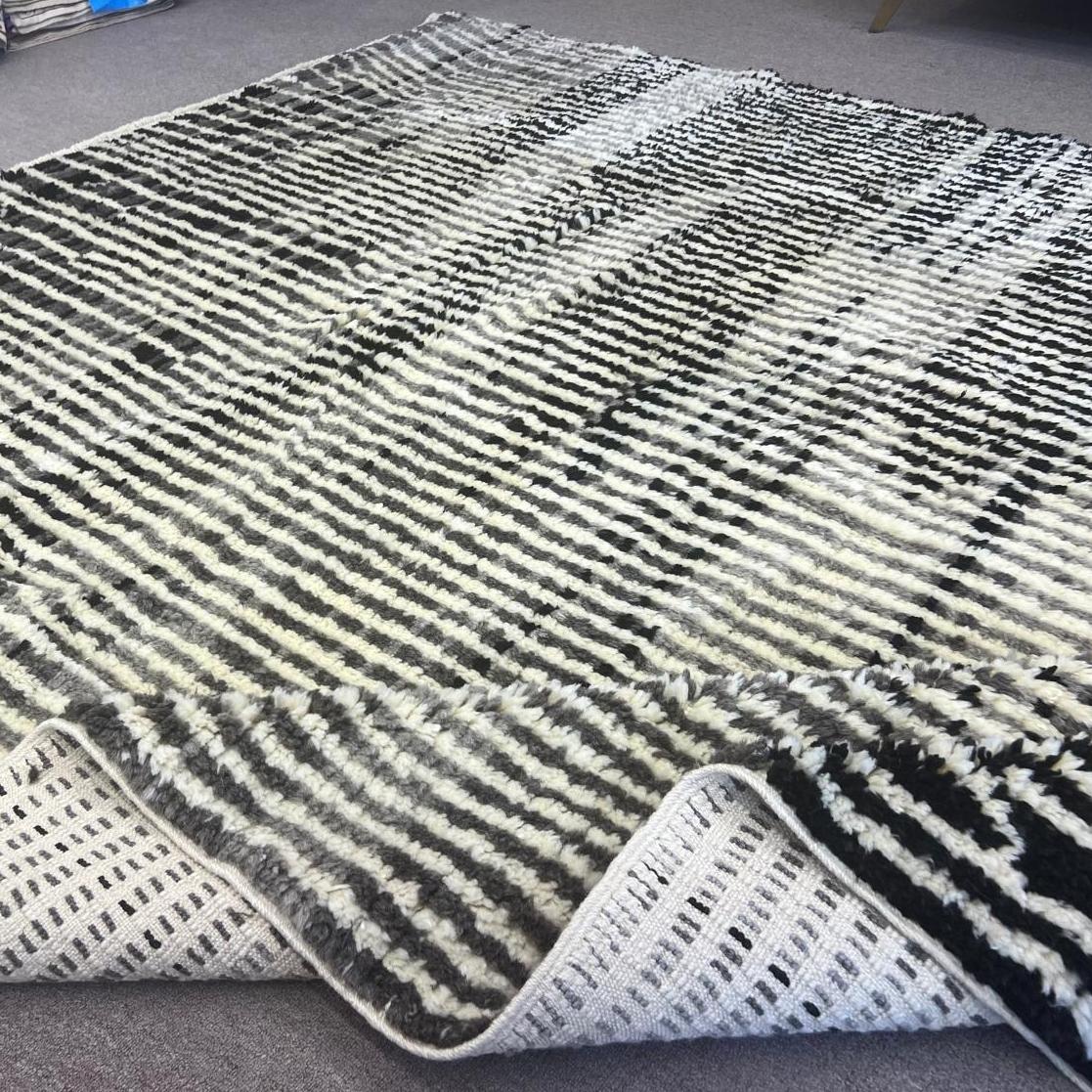 Tappeto marocchino Tulu 8.3x10.6 Ft annodato a mano. 100% lana. Opzioni personalizzate disponibili In condizioni Nuovo in vendita a Spring Valley, NY