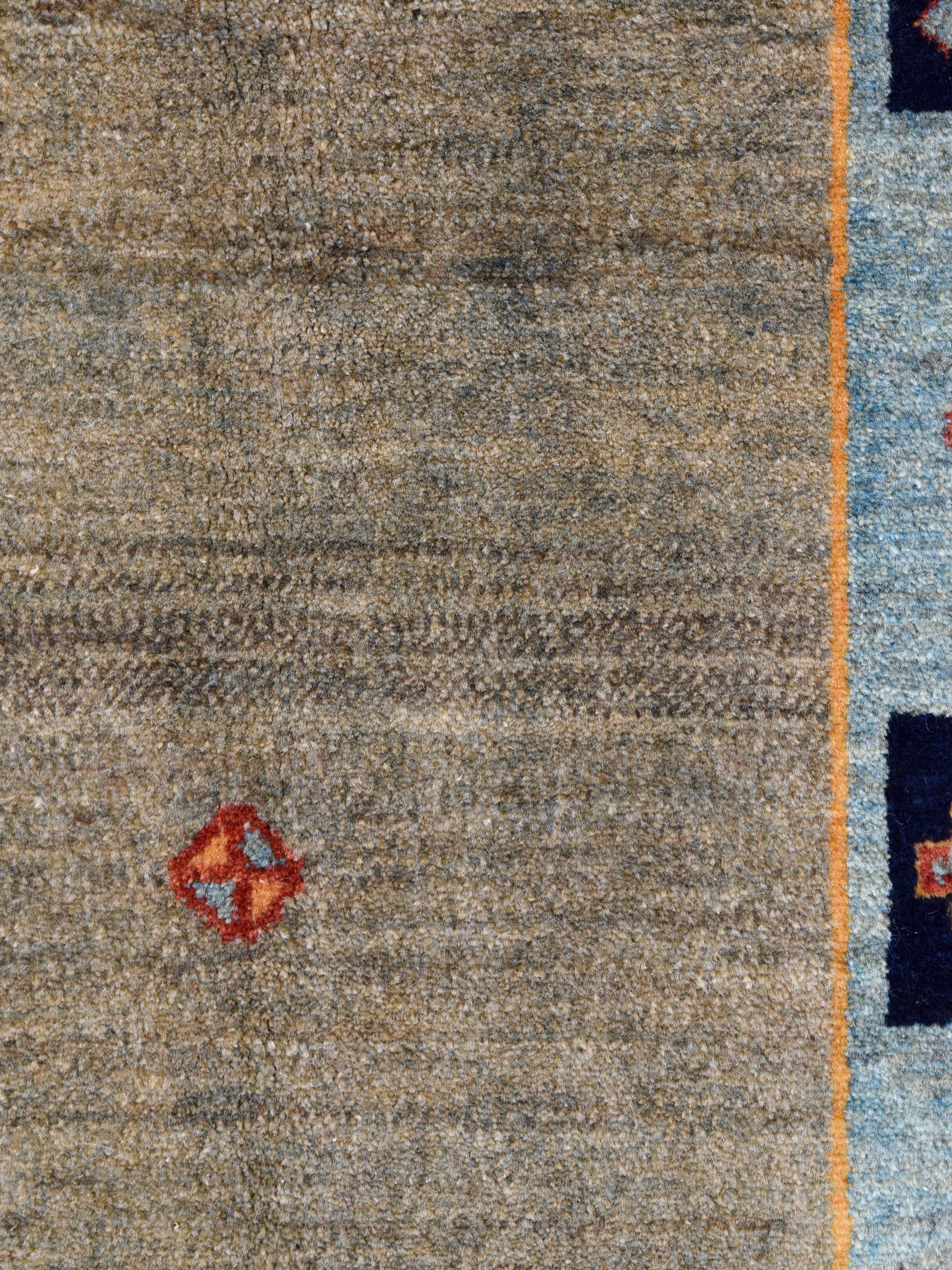 Moderner handgeknüpfter Orley Shabahang Gabbeh Teppich, Taupe, Blau, Rote Wolle, 11' x 12' (Pflanzlich gefärbt) im Angebot
