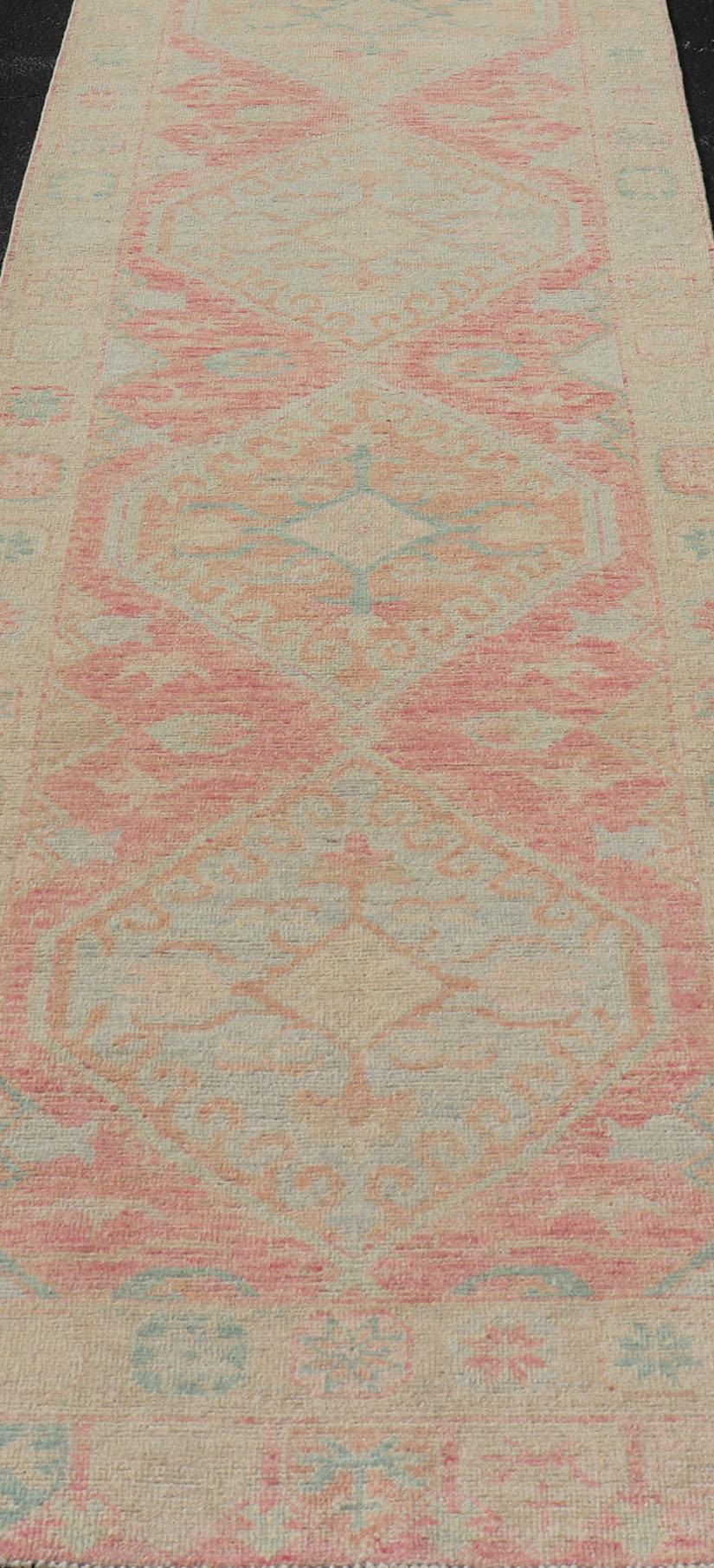 Modern Hand Knotted Oushak Runner With Medallions in Pink's and Creams For Sale 3