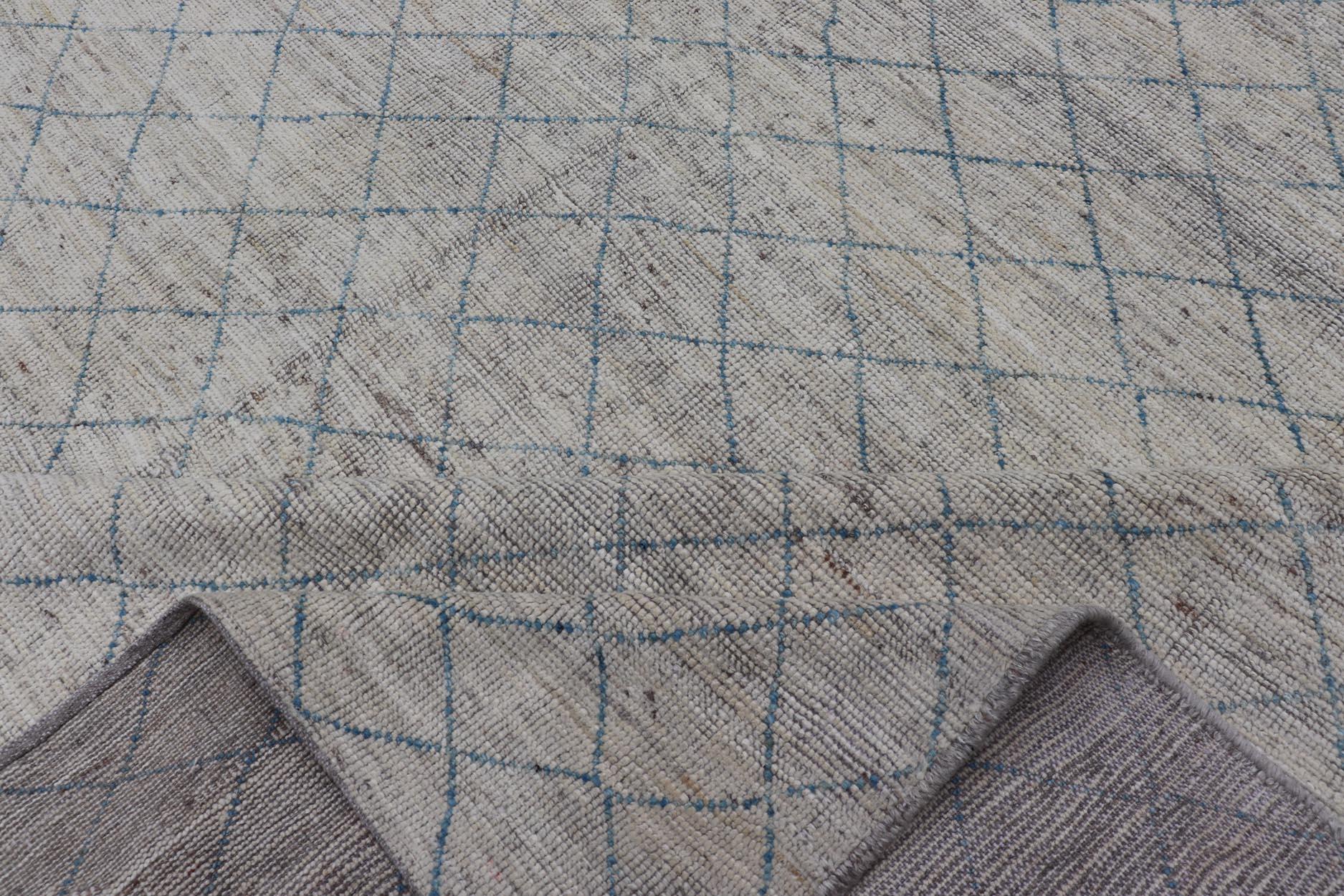 Tapis moderne noué à la main en laine avec motif de diamants sur toute sa surface en bleu en vente 6